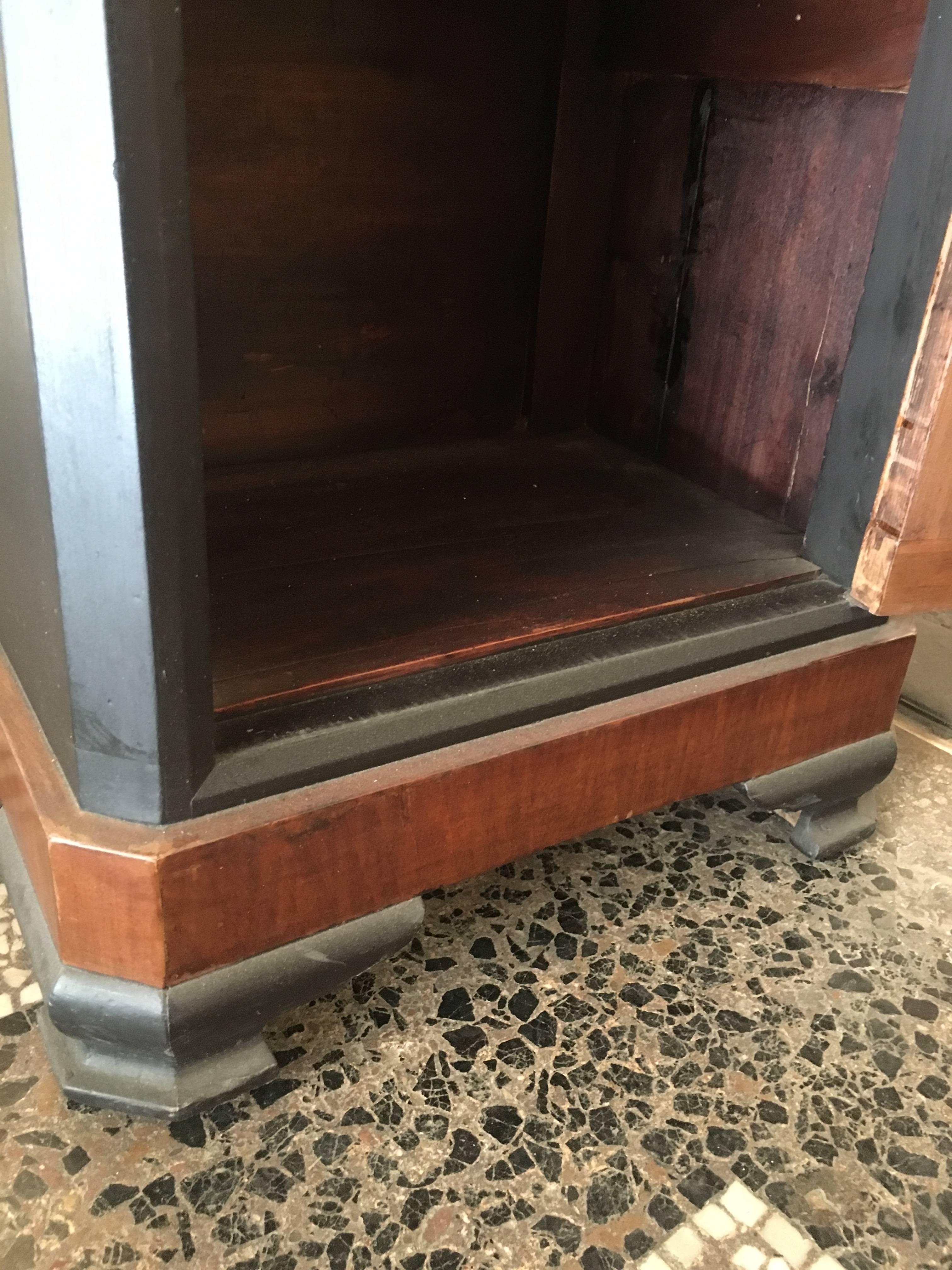 English Mahogany Console with Shutters and Drawers from 1940s 4