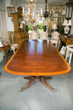 English Mahogany Dining Table with Inlay Banding