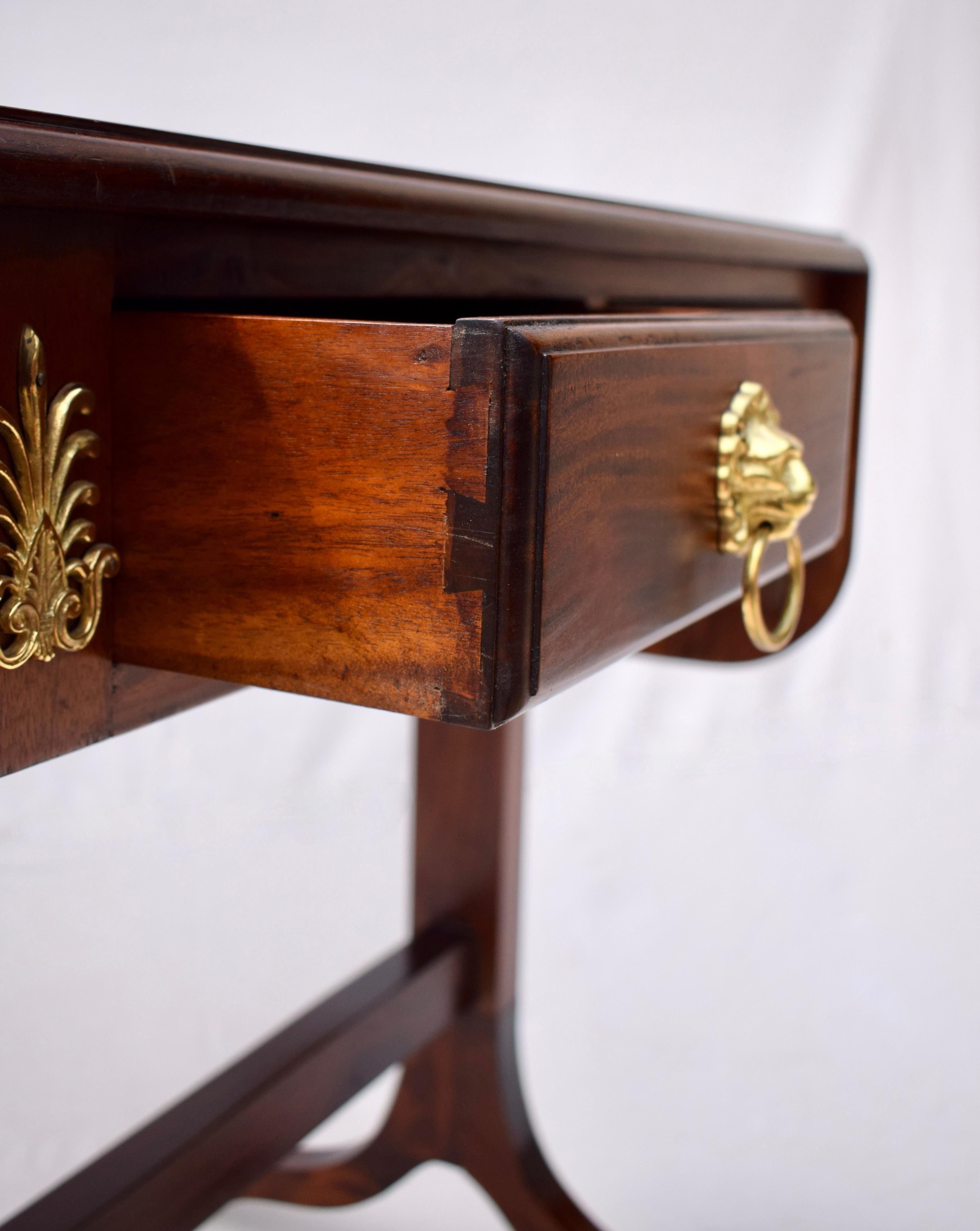 English Mahogany Drop-Leaf Sofa Table with Lion Paw Brass Casters For Sale 7