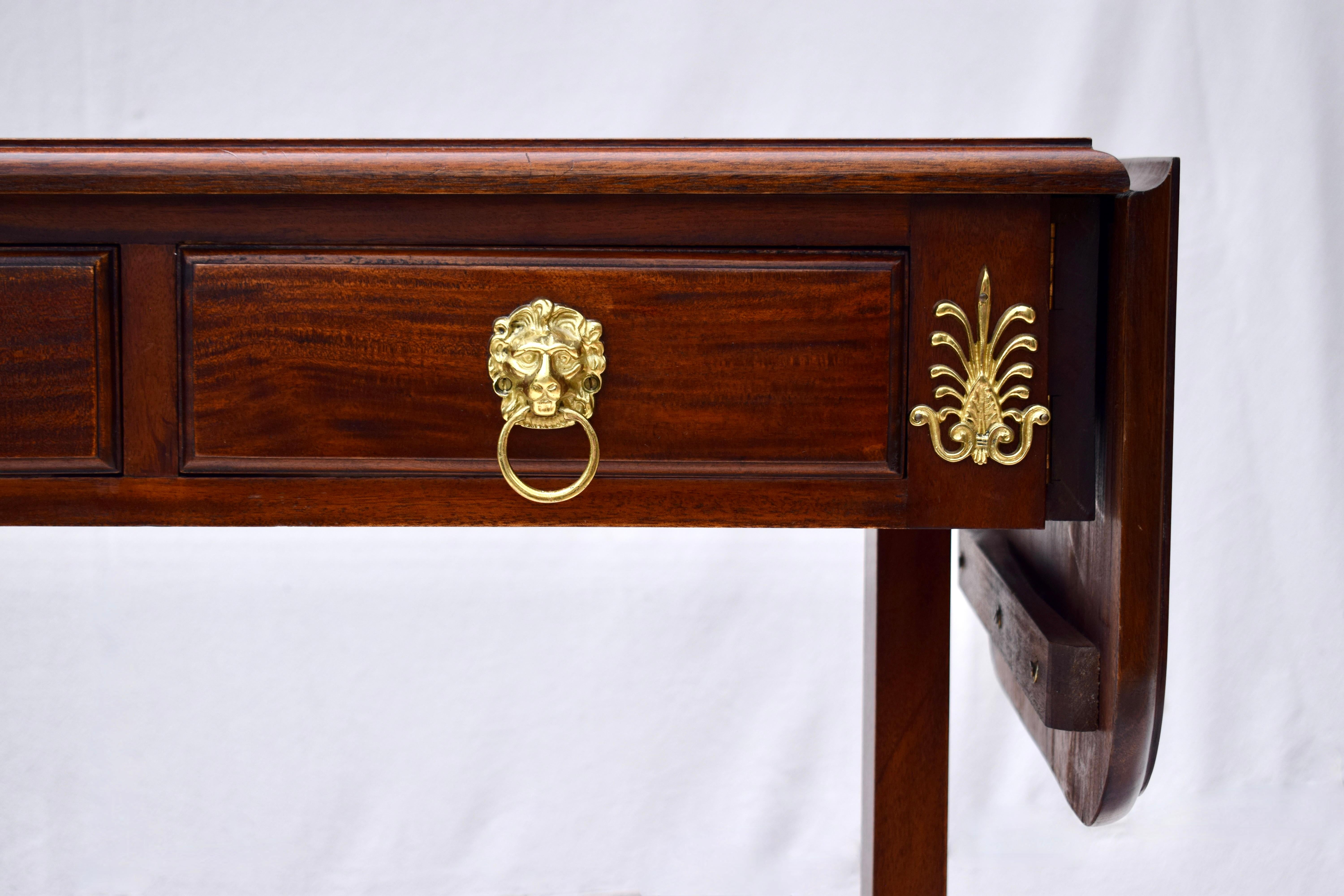 English Mahogany Drop-Leaf Sofa Table with Lion Paw Brass Casters In Good Condition For Sale In Southampton, NJ