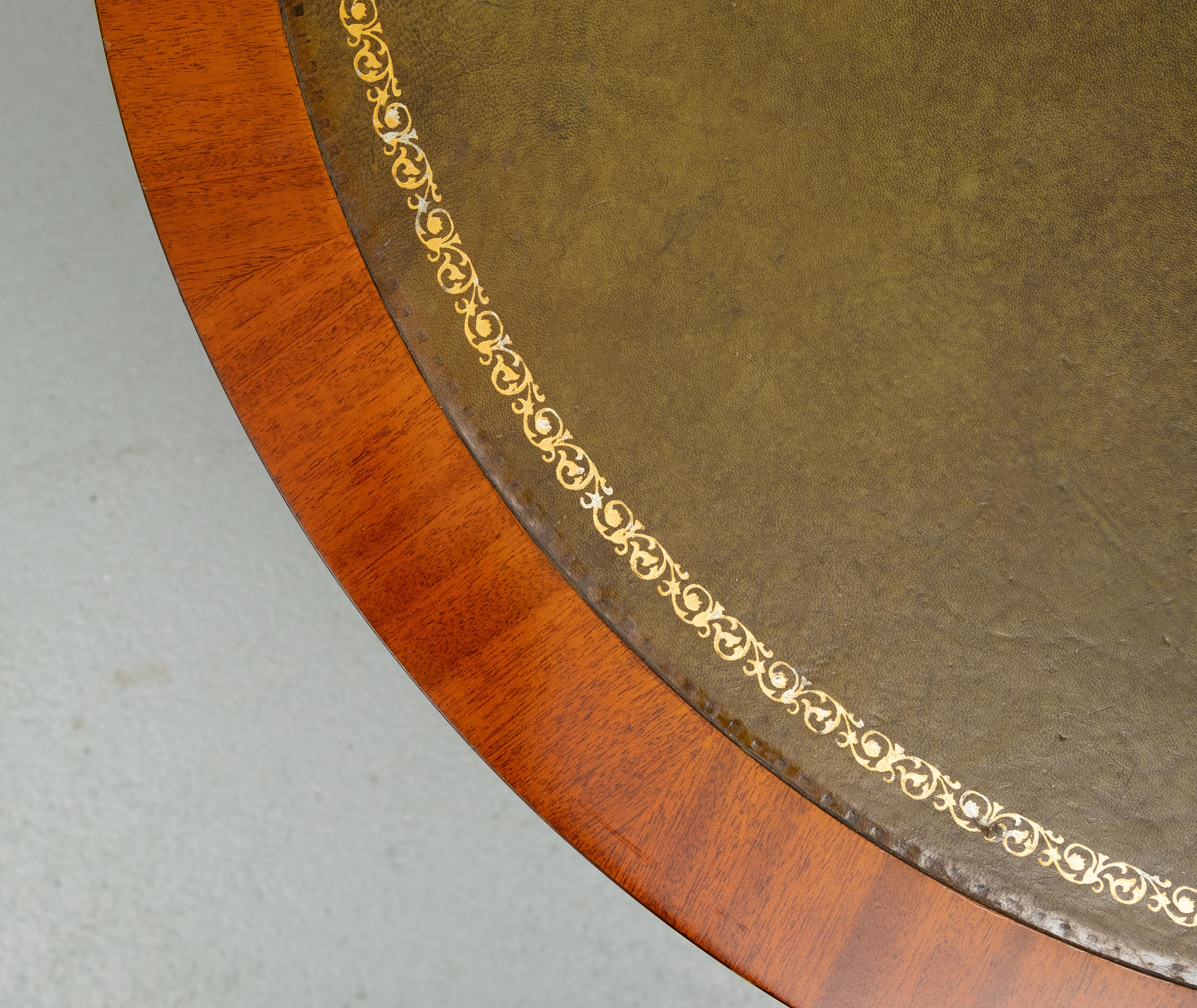 English Mahogany Drum Coffee Table Regency style In Good Condition In Den Haag, NL