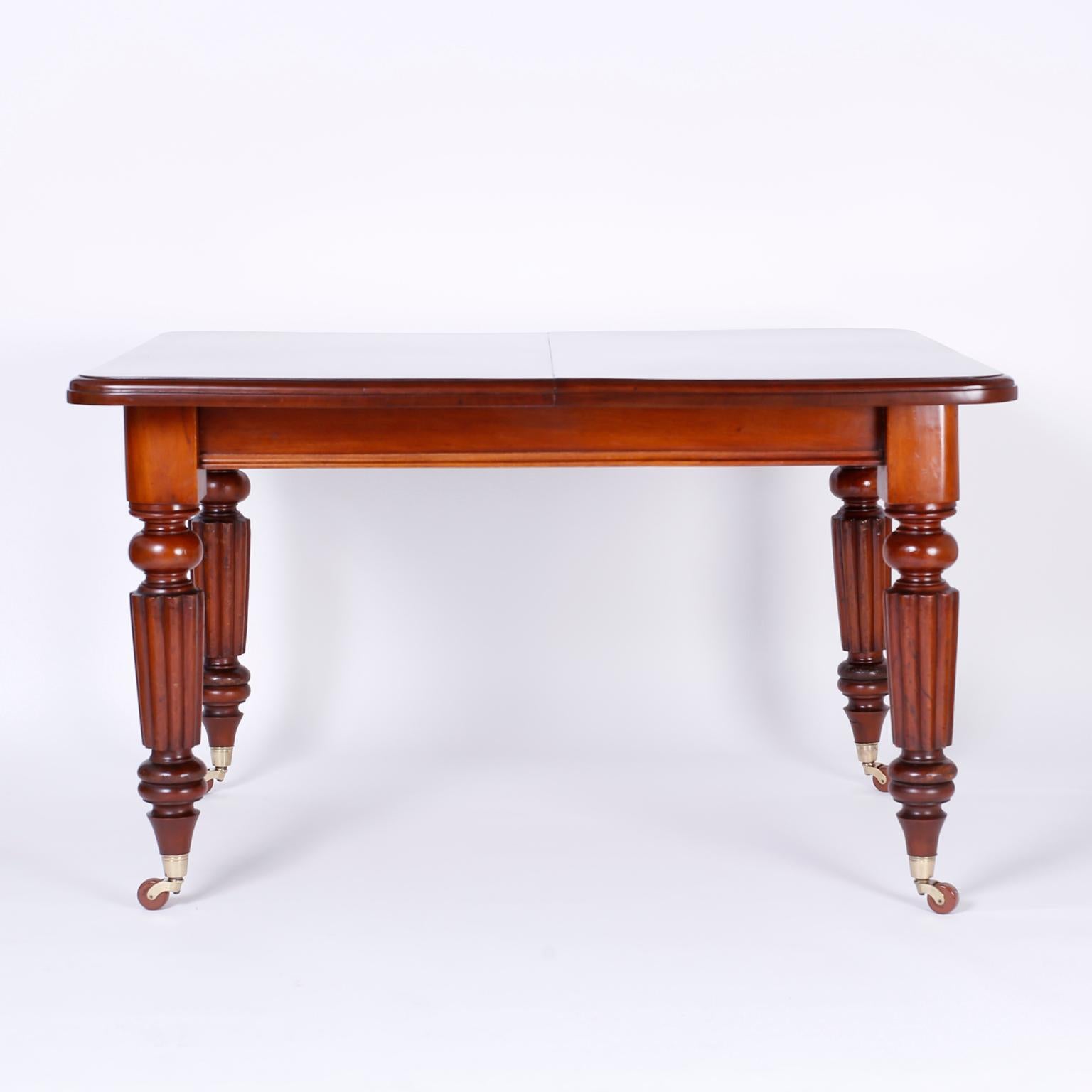 Regency English Mahogany Extendable Dining Table