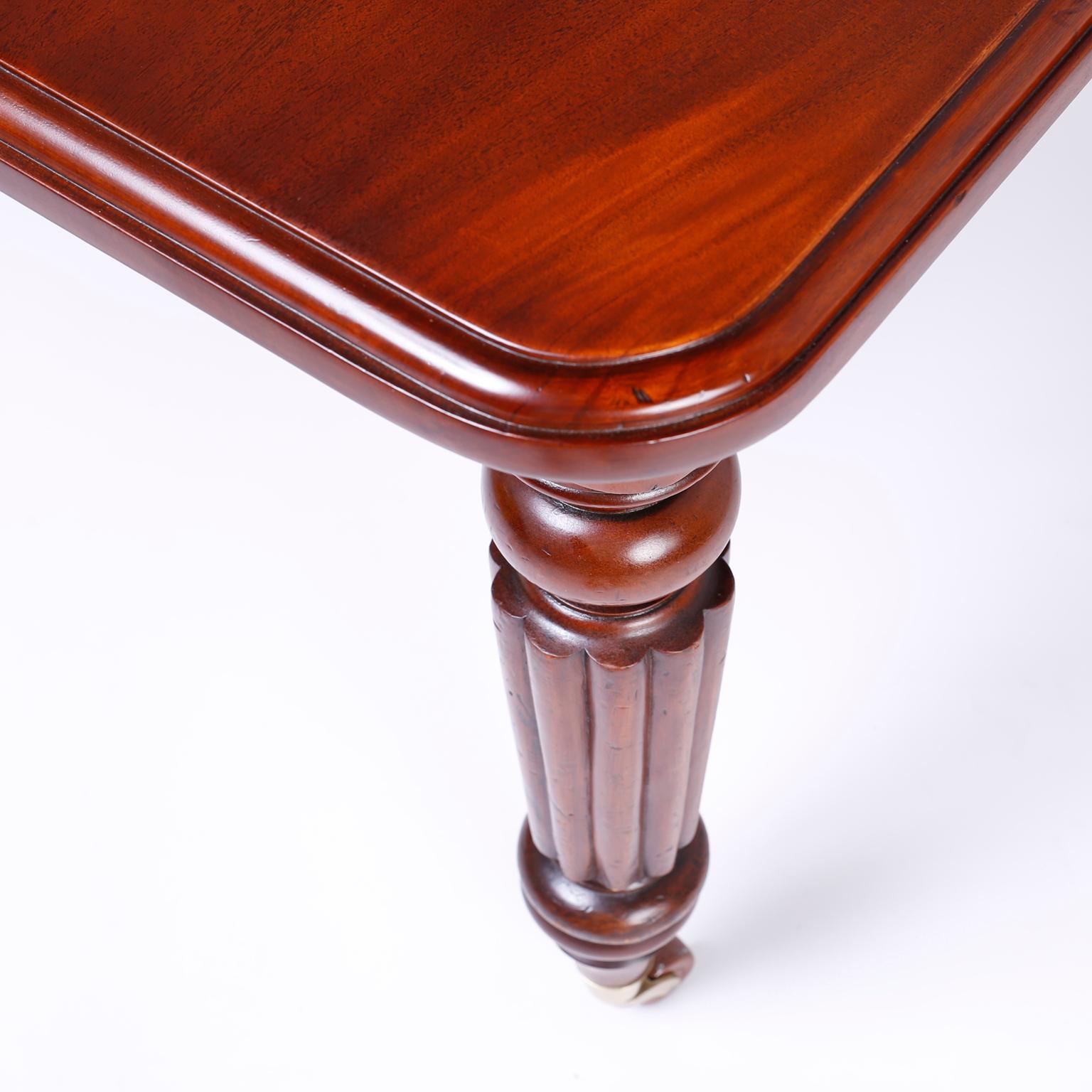 English Mahogany Extendable Dining Table 4