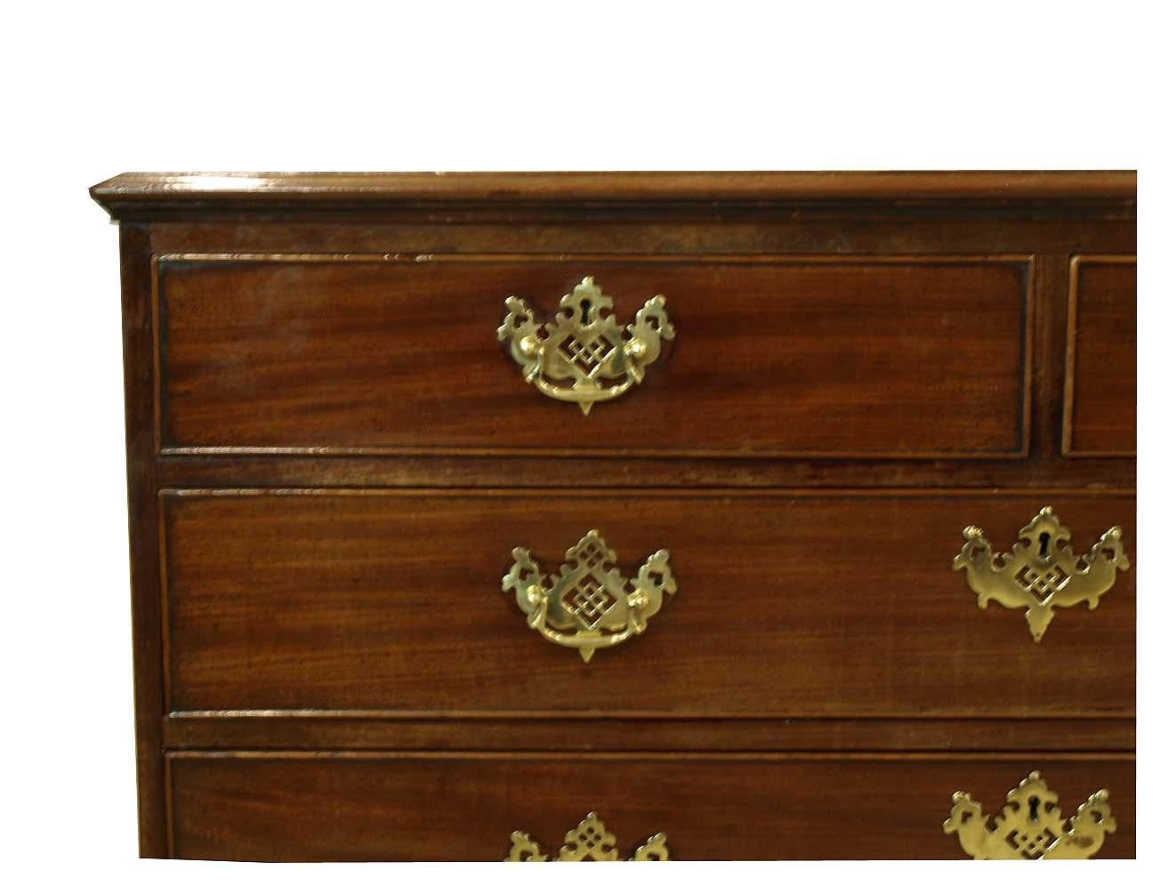 Early 19th Century English Mahogany Five Drawer Chest For Sale