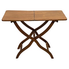 Mesa de campaña inglesa plegable de caoba, principios o mediados del siglo XIX