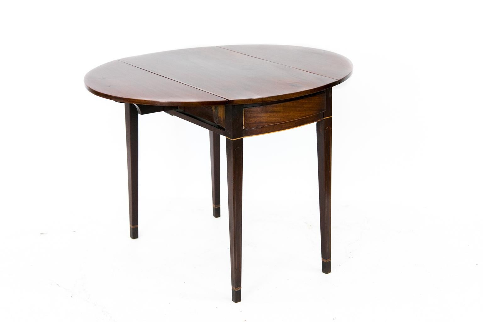 English Mahogany Inlaid Oval Pembroke Table For Sale 5