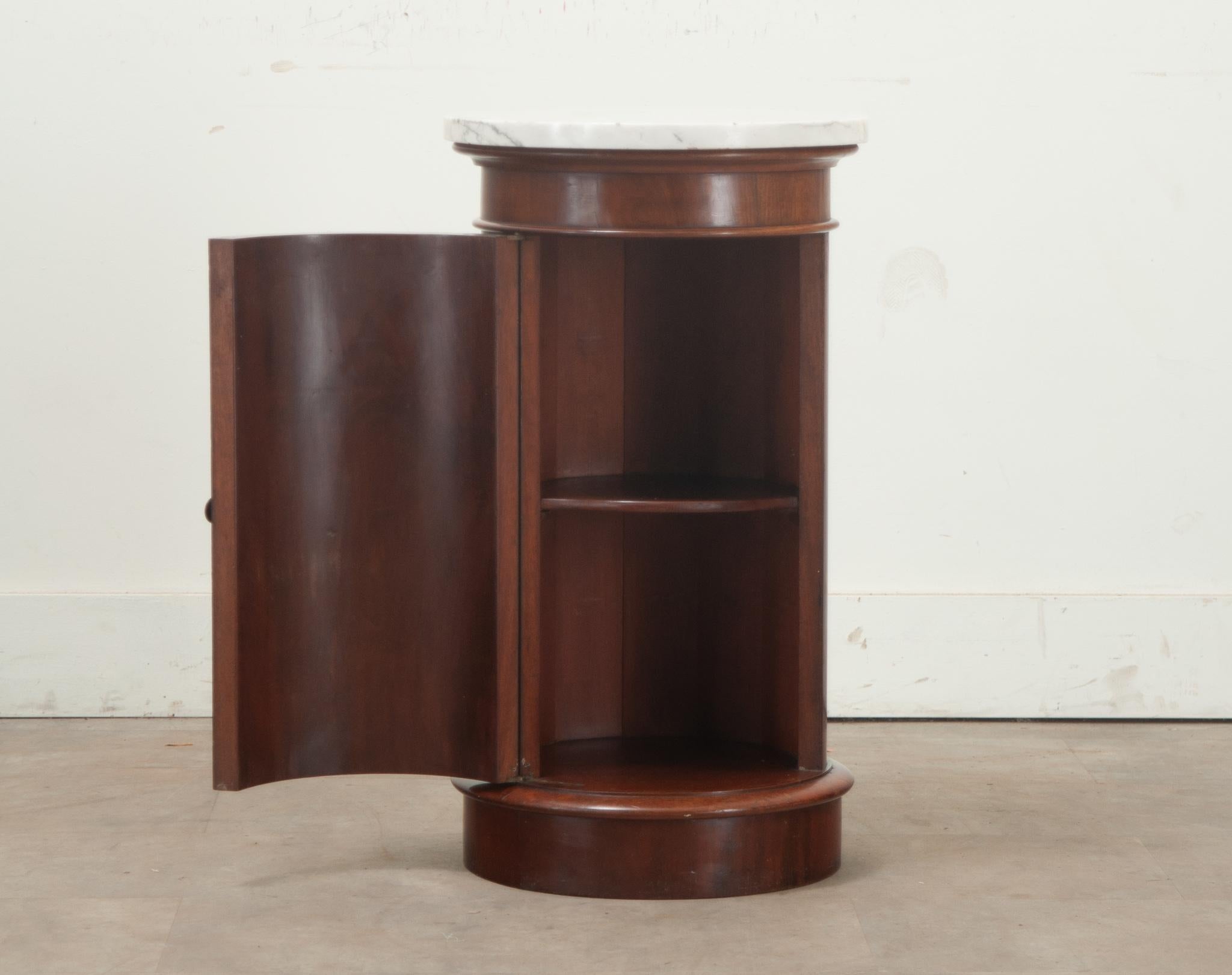 English Mahogany & Marble Bedside Table In Good Condition In Baton Rouge, LA