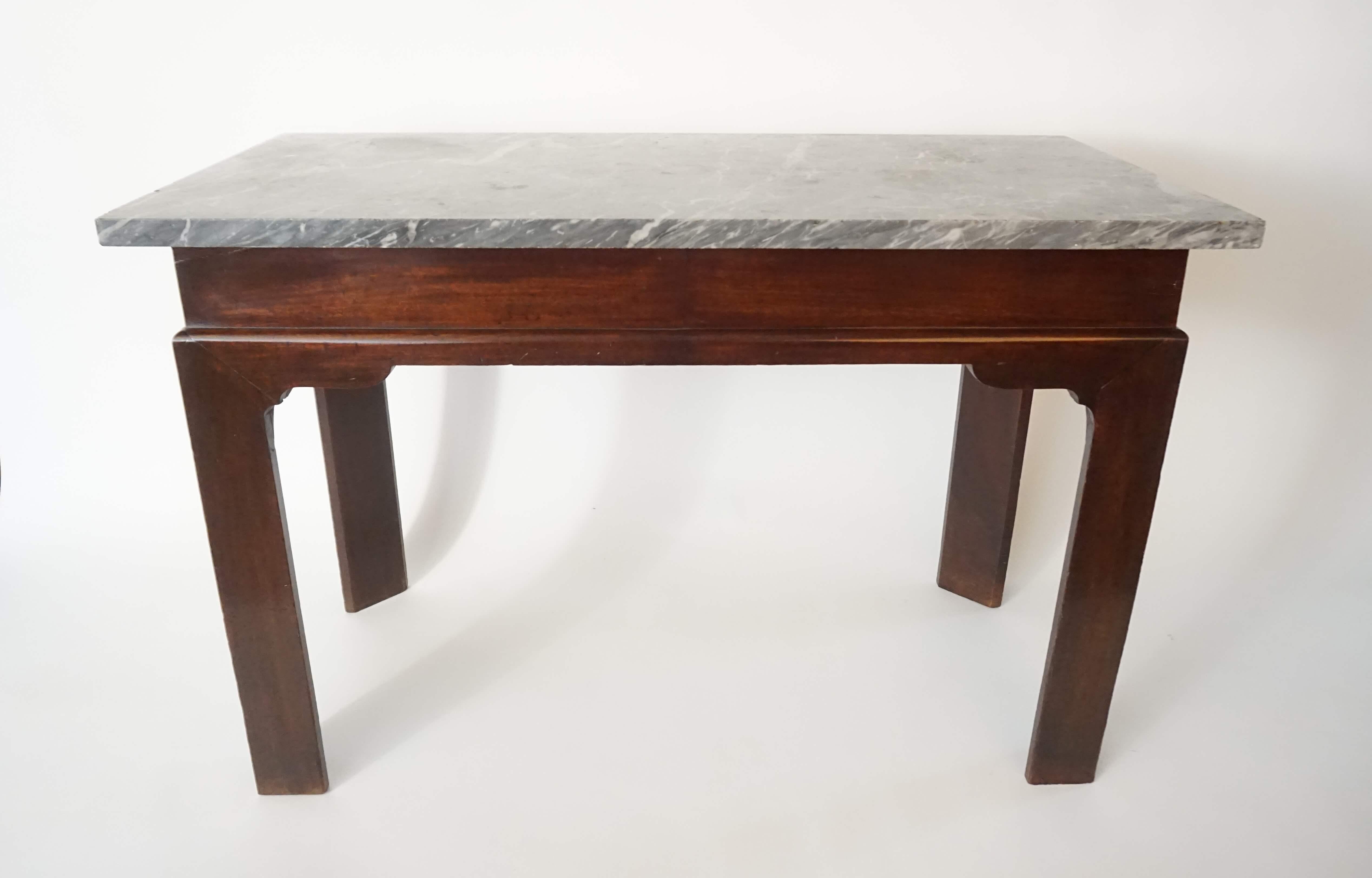 18th Century English Georgian Marble Top Mahogany Slab or Side Table, circa 1760 For Sale
