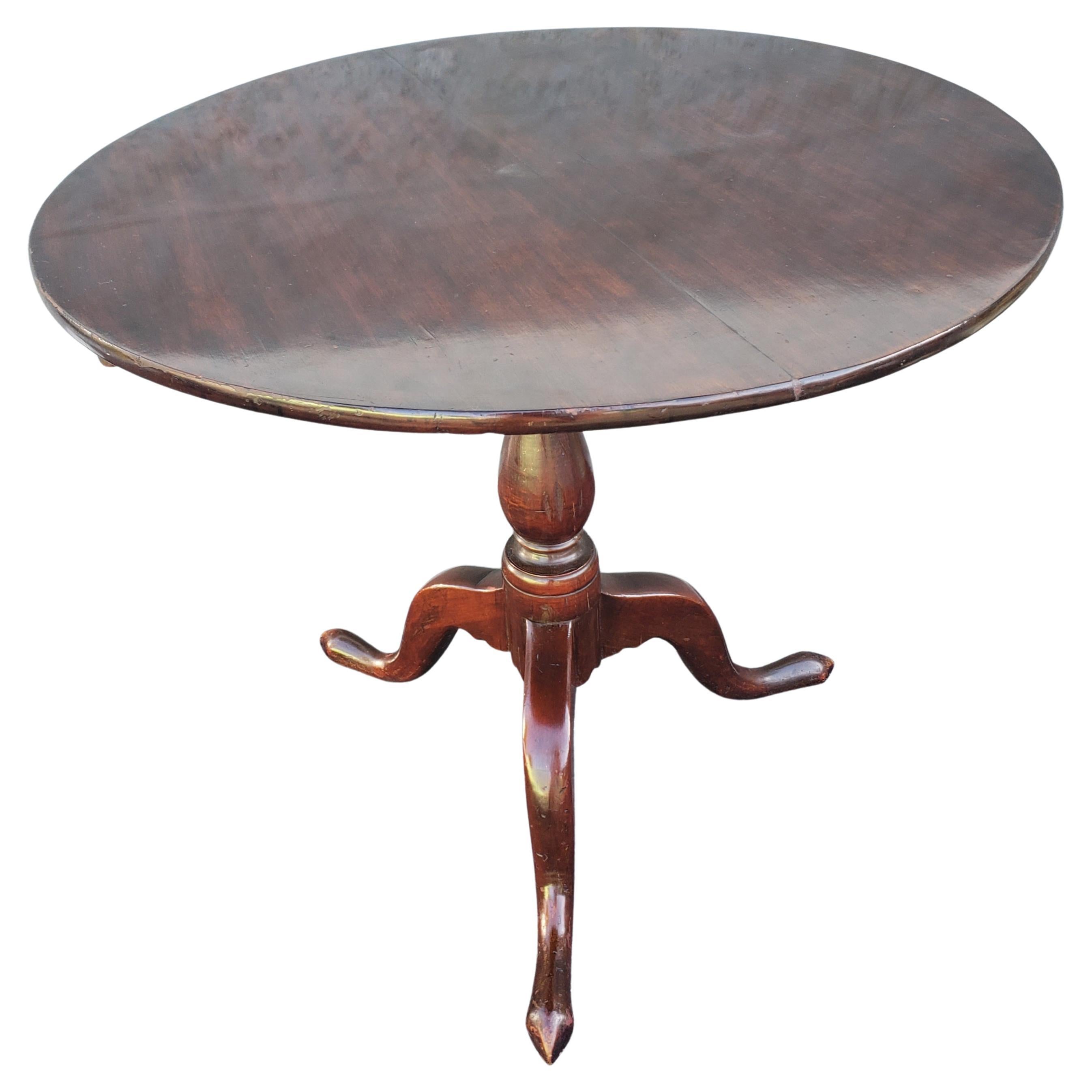 George III English Mahogany One Board Tilt-Top Pedestal Tea Table Desert Table, Circa 1760s For Sale