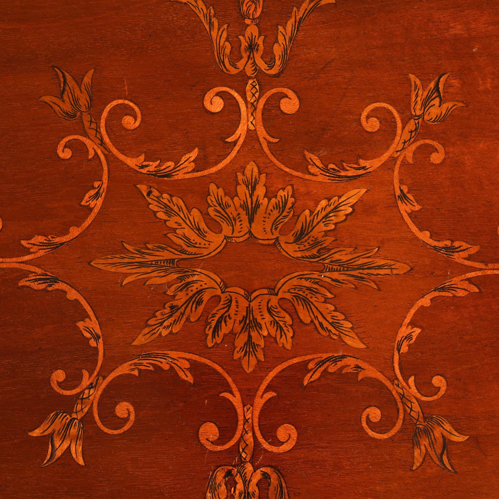 English mahogany oval inlaid serving tray with scalloped gallery, c. 1800's For Sale 8