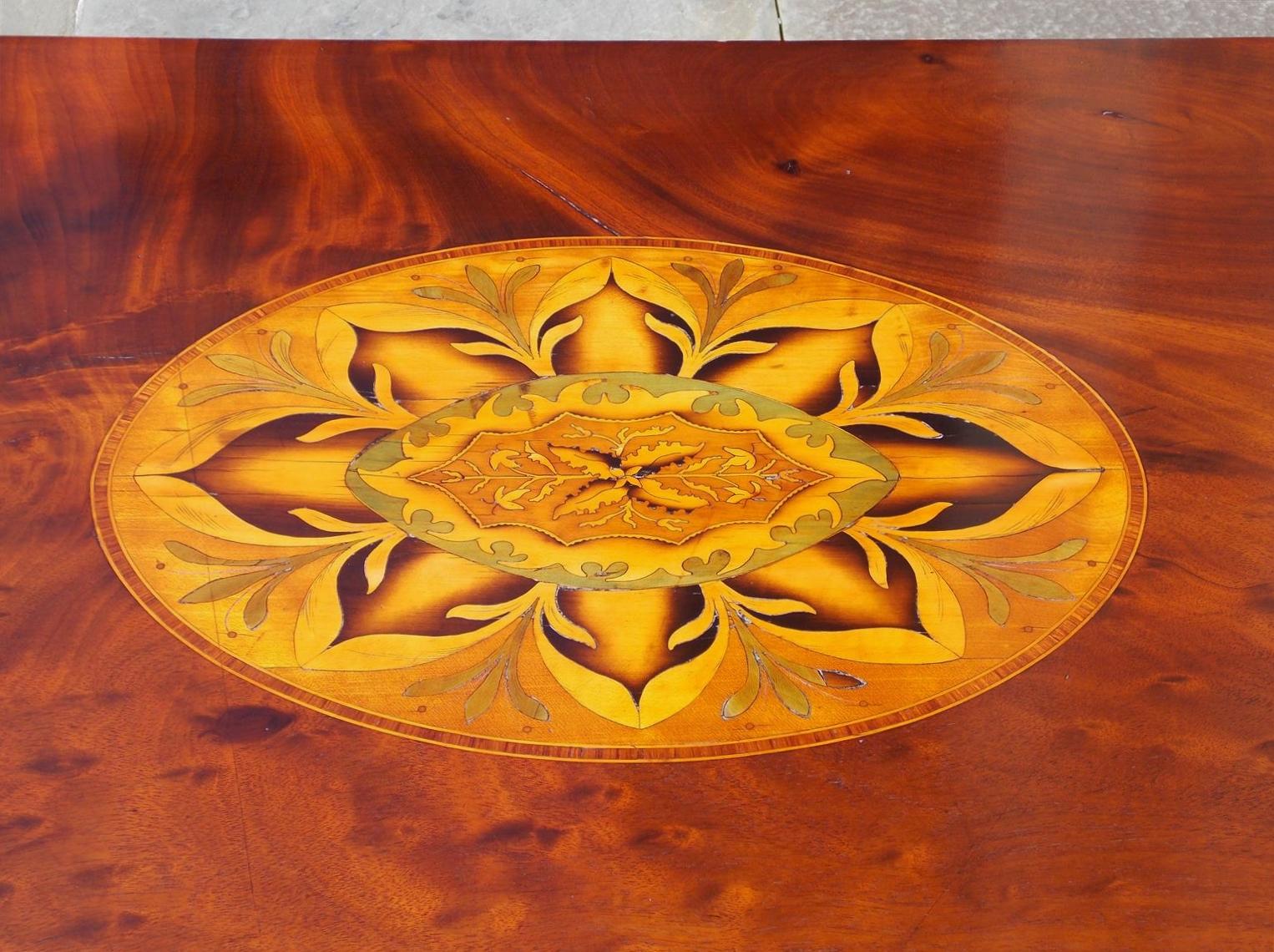 English Mahogany Oval Satinwood Inlaid One Drawer Pembroke Table, Circa 1770 In Excellent Condition In Hollywood, SC