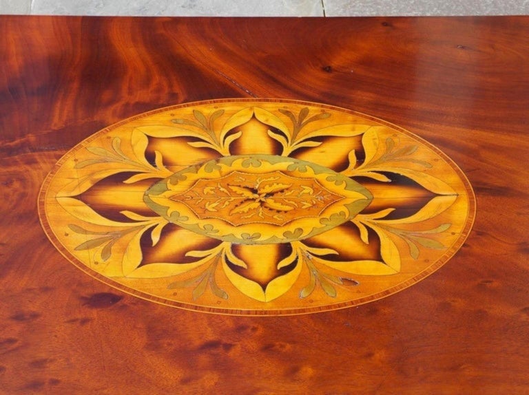 English Mahogany Oval Satinwood Inlaid One Drawer Pembroke Table, circa 1770 For Sale 2