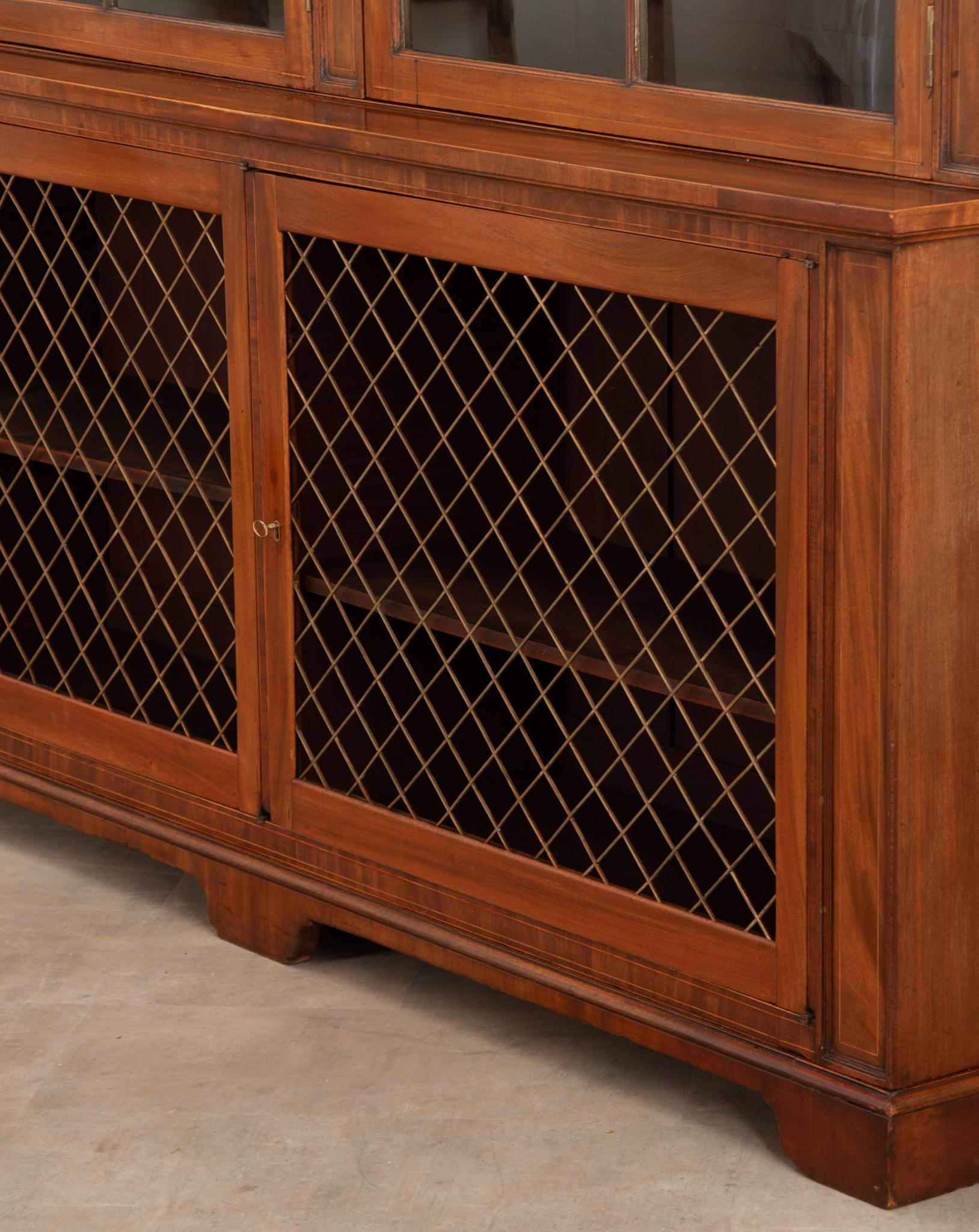 Englisches Mahagoni Regency Grand Bookcase (Gebrannt)