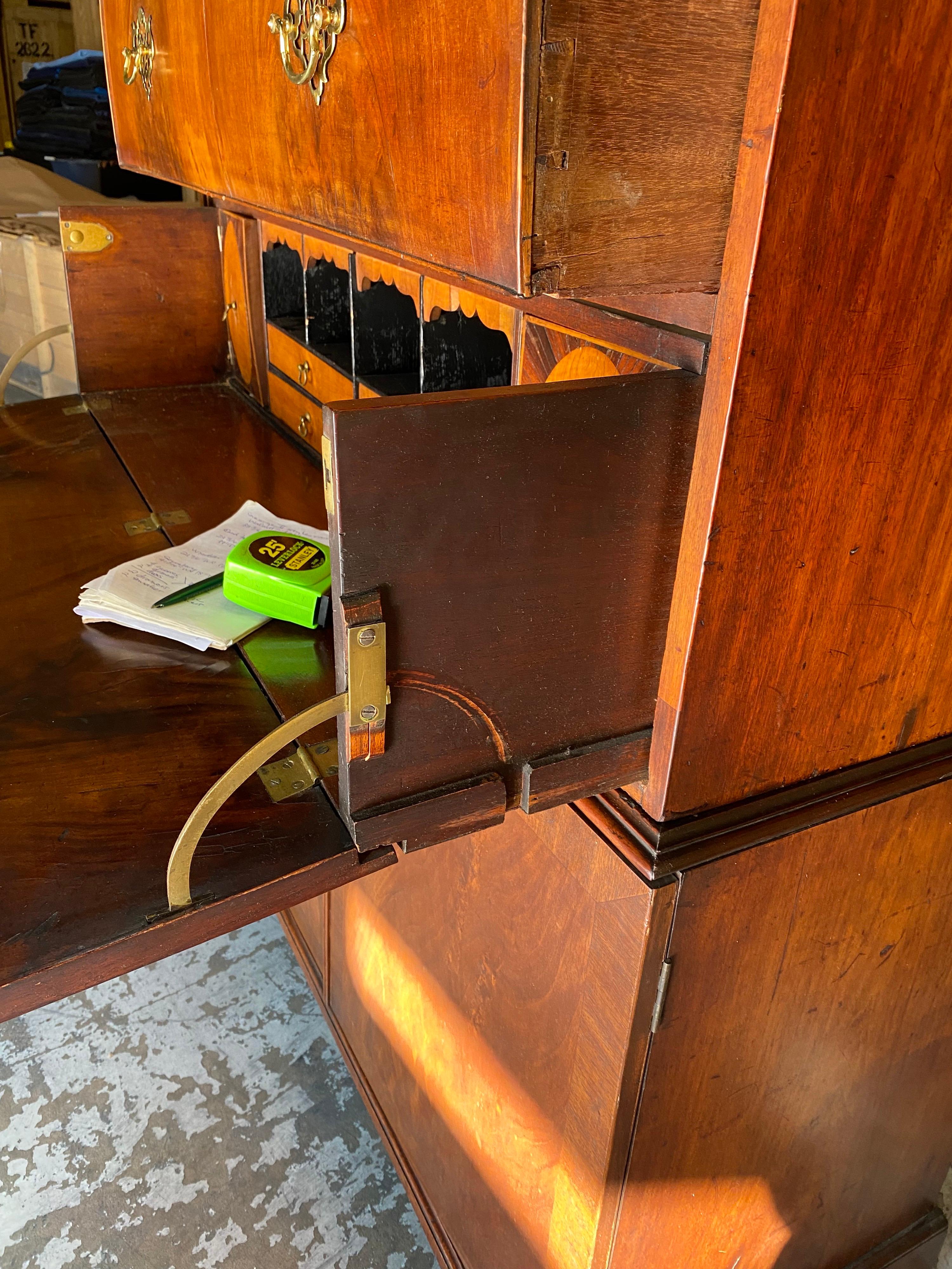 Englischer Mahagoni-Schreibtisch, 19. Jahrhundert im Angebot 12