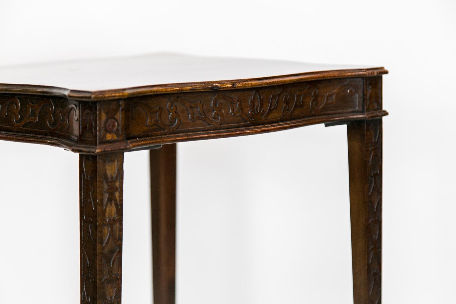 English Mahogany Serpentine Center Table For Sale 4