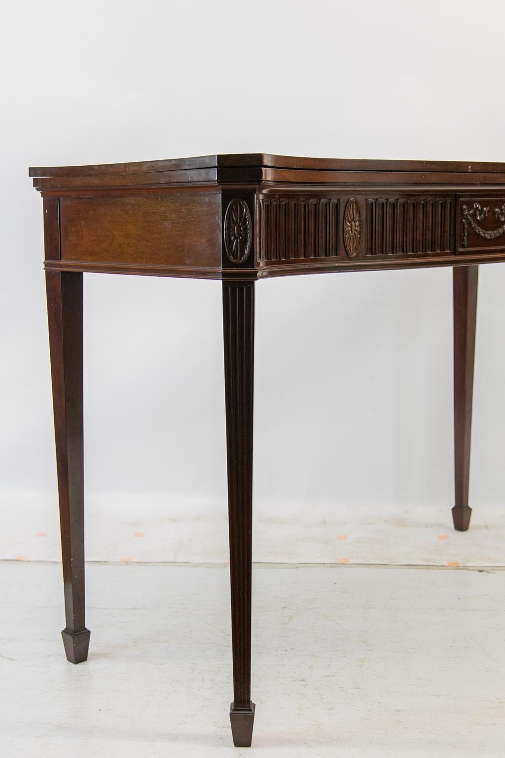 English Mahogany Serpentine Hepplewhite Console Table or Server For Sale 2