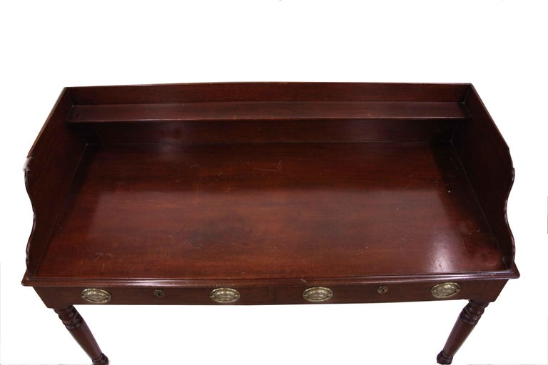 Mid-19th Century English Mahogany Serving Table For Sale