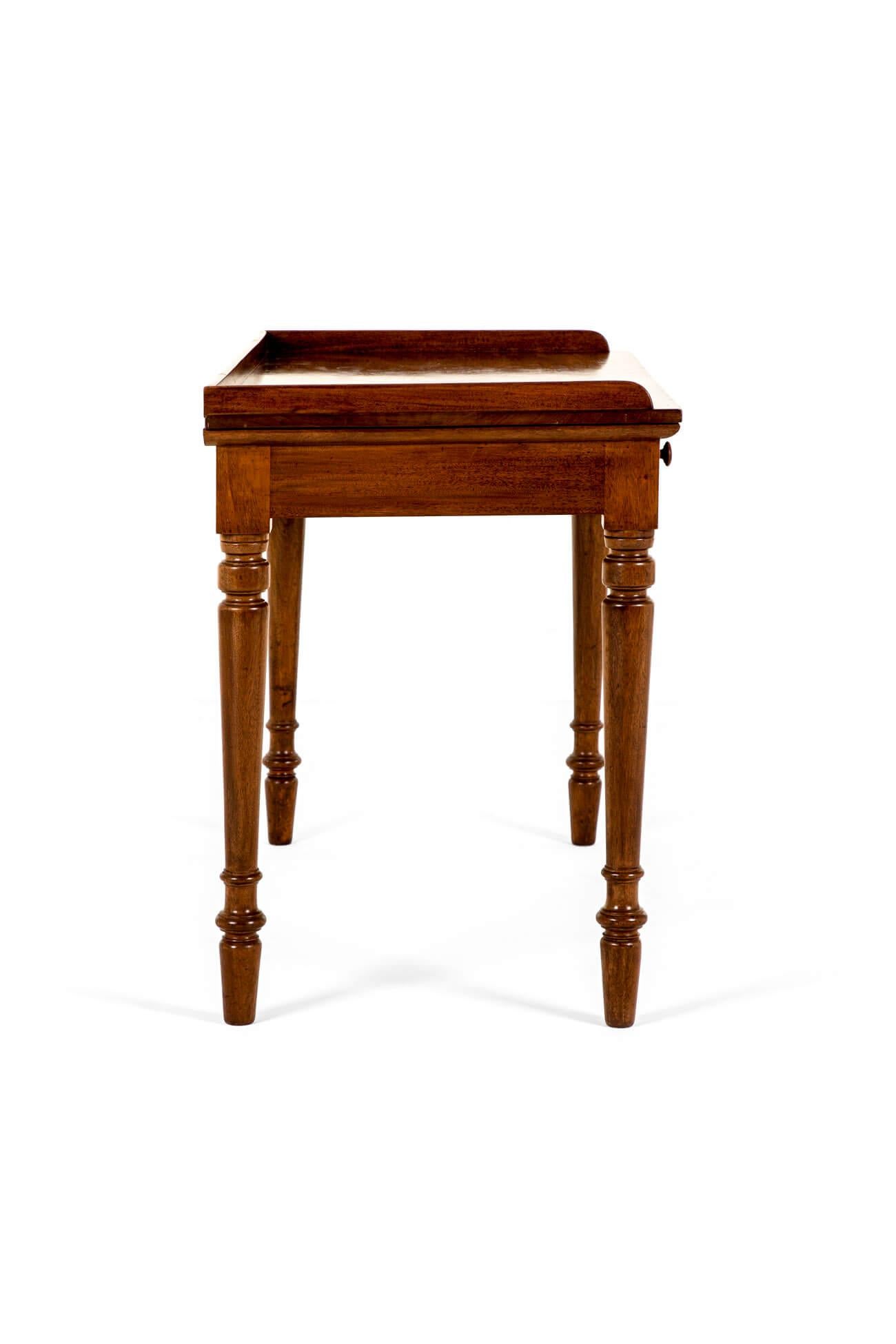 British English Mahogany Serving Table with Drawers For Sale