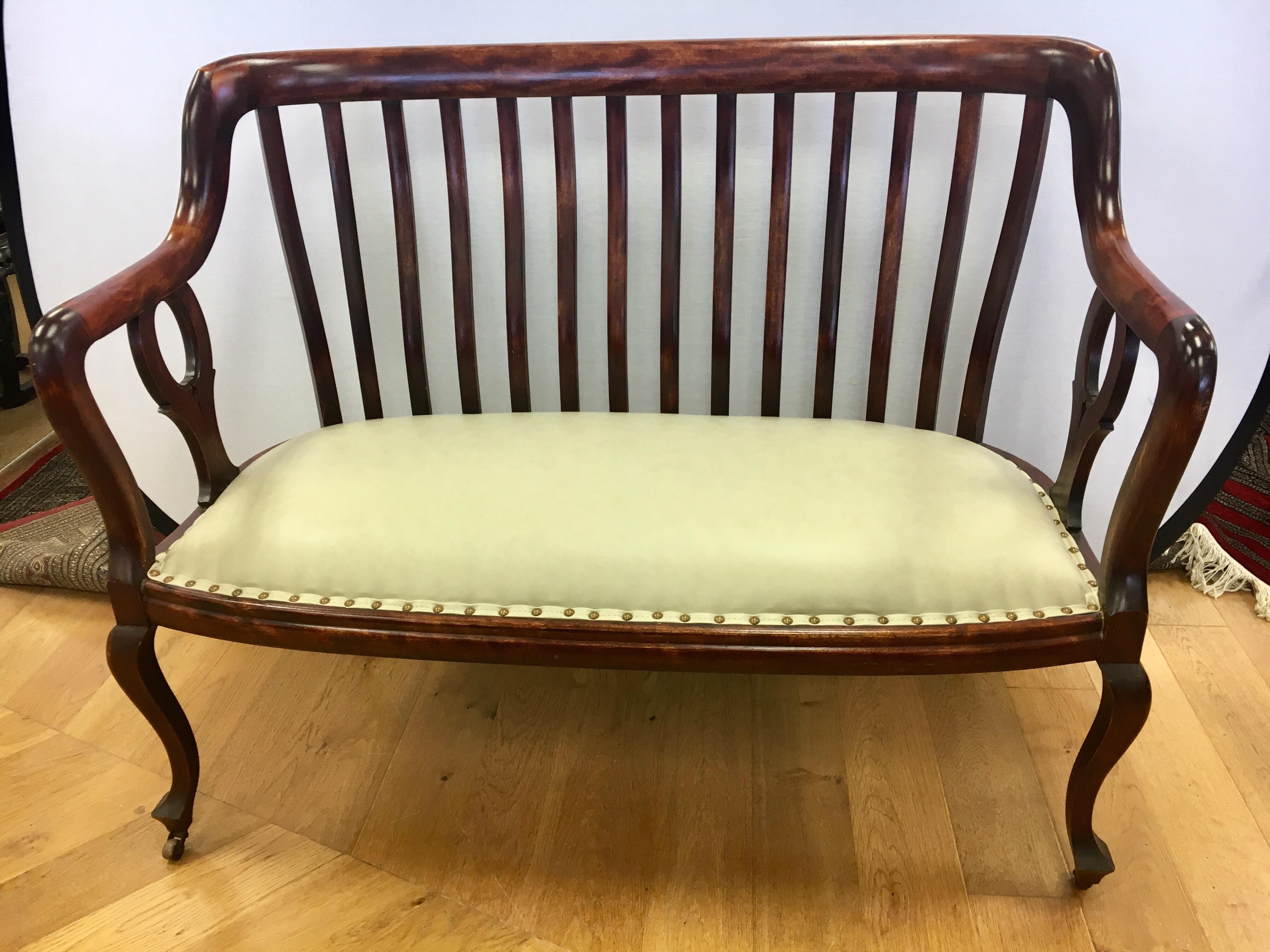 English Mahogany Settee Bench Fully Restored with New Upholstery Made in England In Good Condition In West Hartford, CT