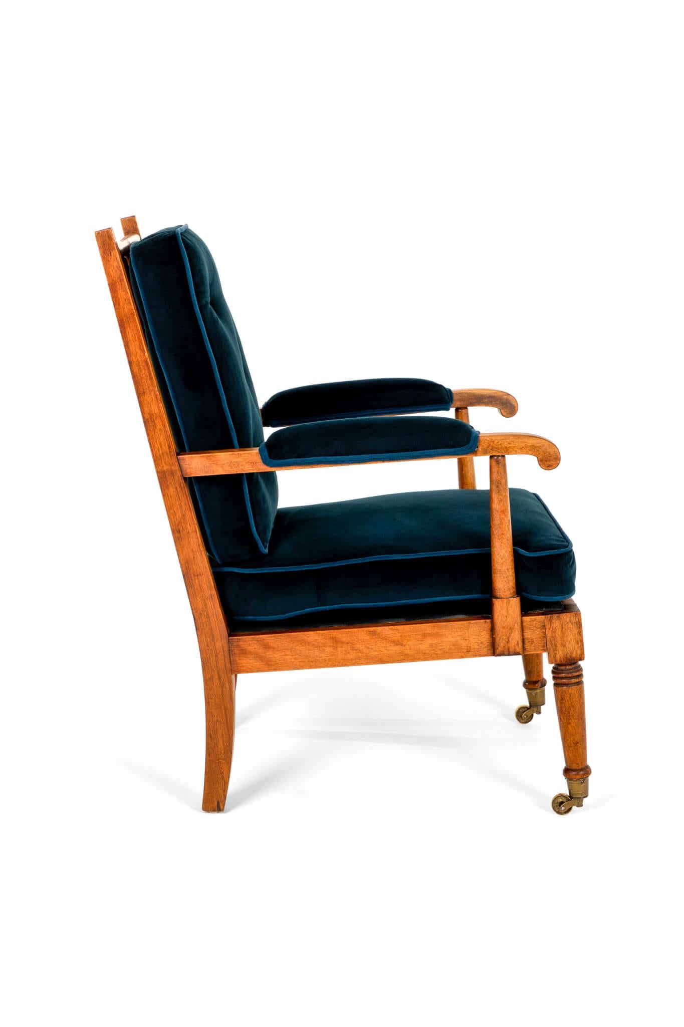 Fauteuil ouvert en acajou anglais Bon état - En vente à Faversham, GB