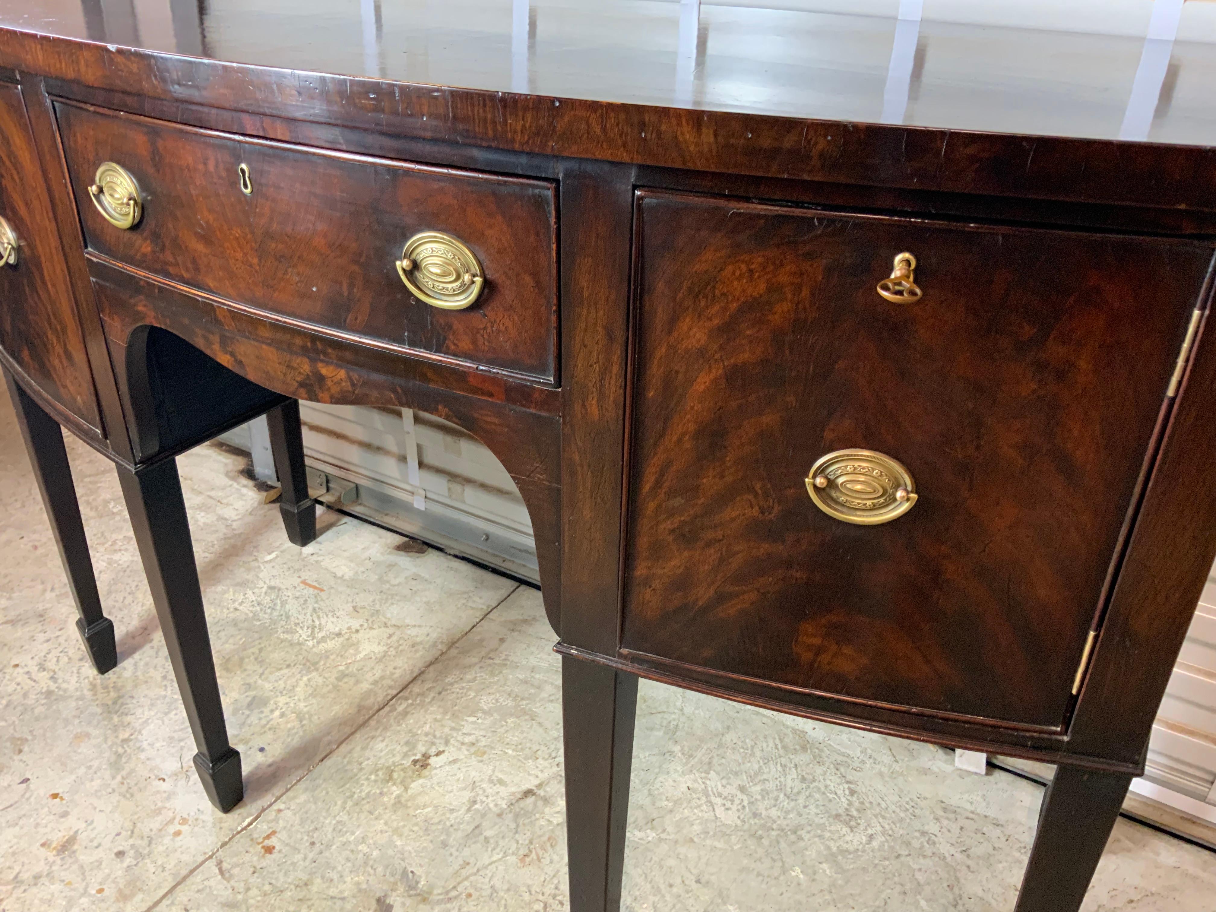  English Mahogany Sideboard In Good Condition For Sale In Bradenton, FL
