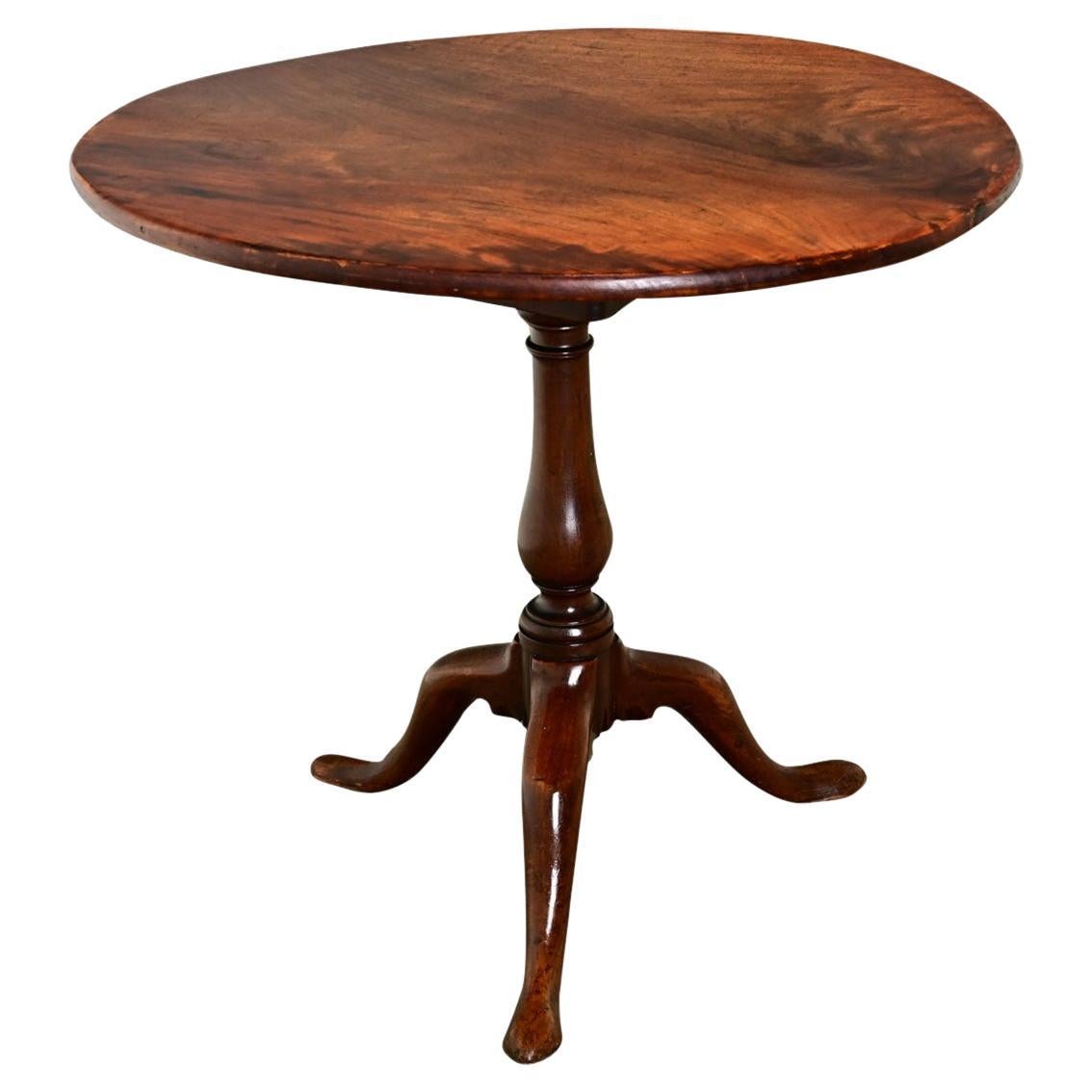 English Mahogany Spinning Tilt-Top Table For Sale
