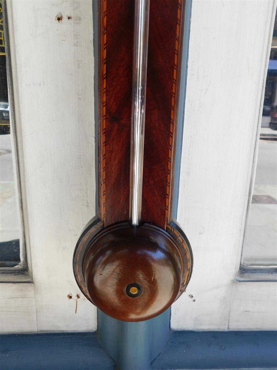 Englisches graviertes englisches Mahagoni-Stahl-Barometer, signiert F. Tarone, um 1780 im Angebot 3