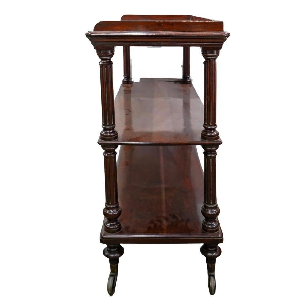 Regency Chariot de maître d'hôtel à trois niveaux en acajou anglais Grandes roulettes en vente