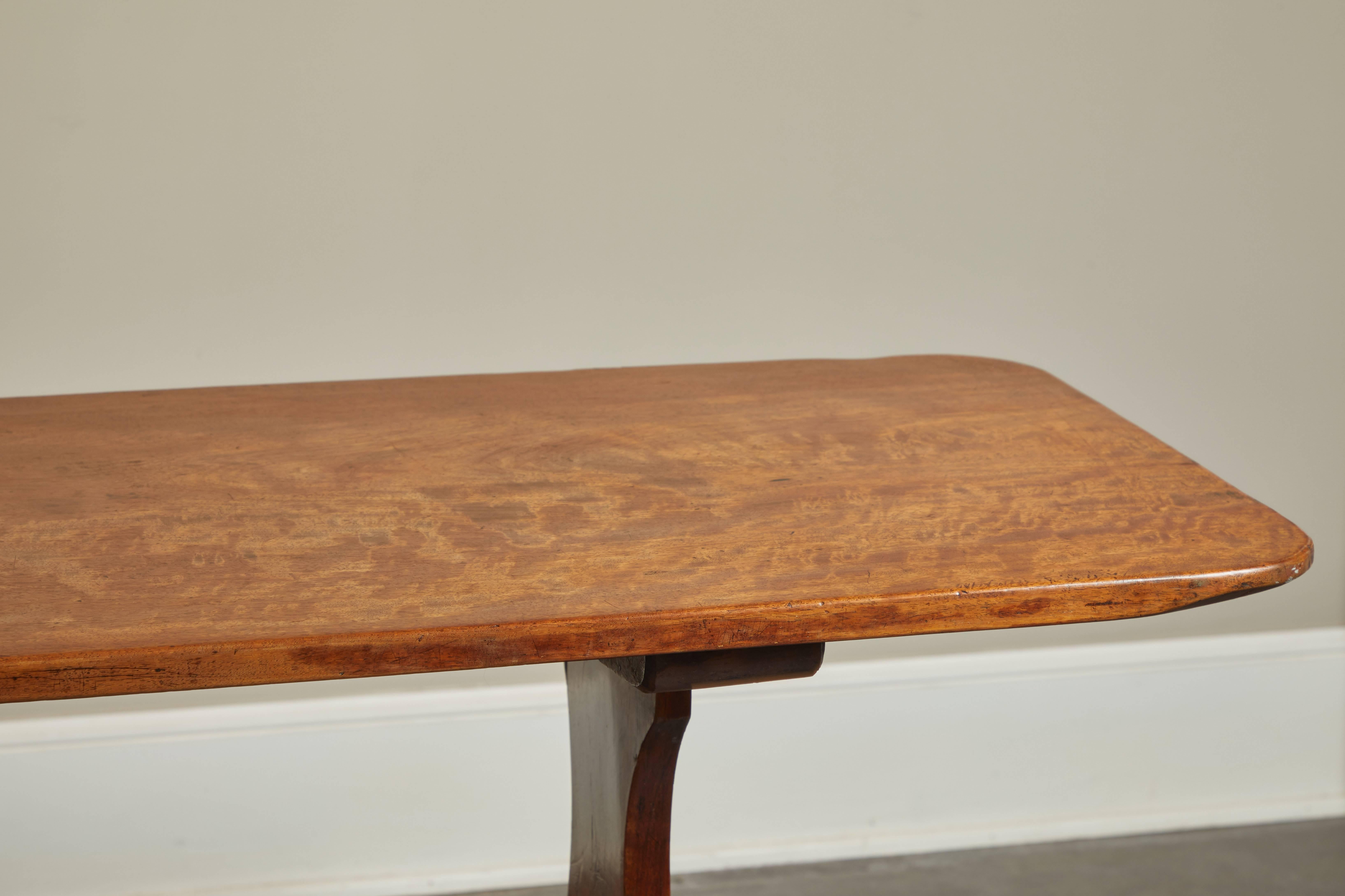 American Colonial English Mahogany Trestle Table