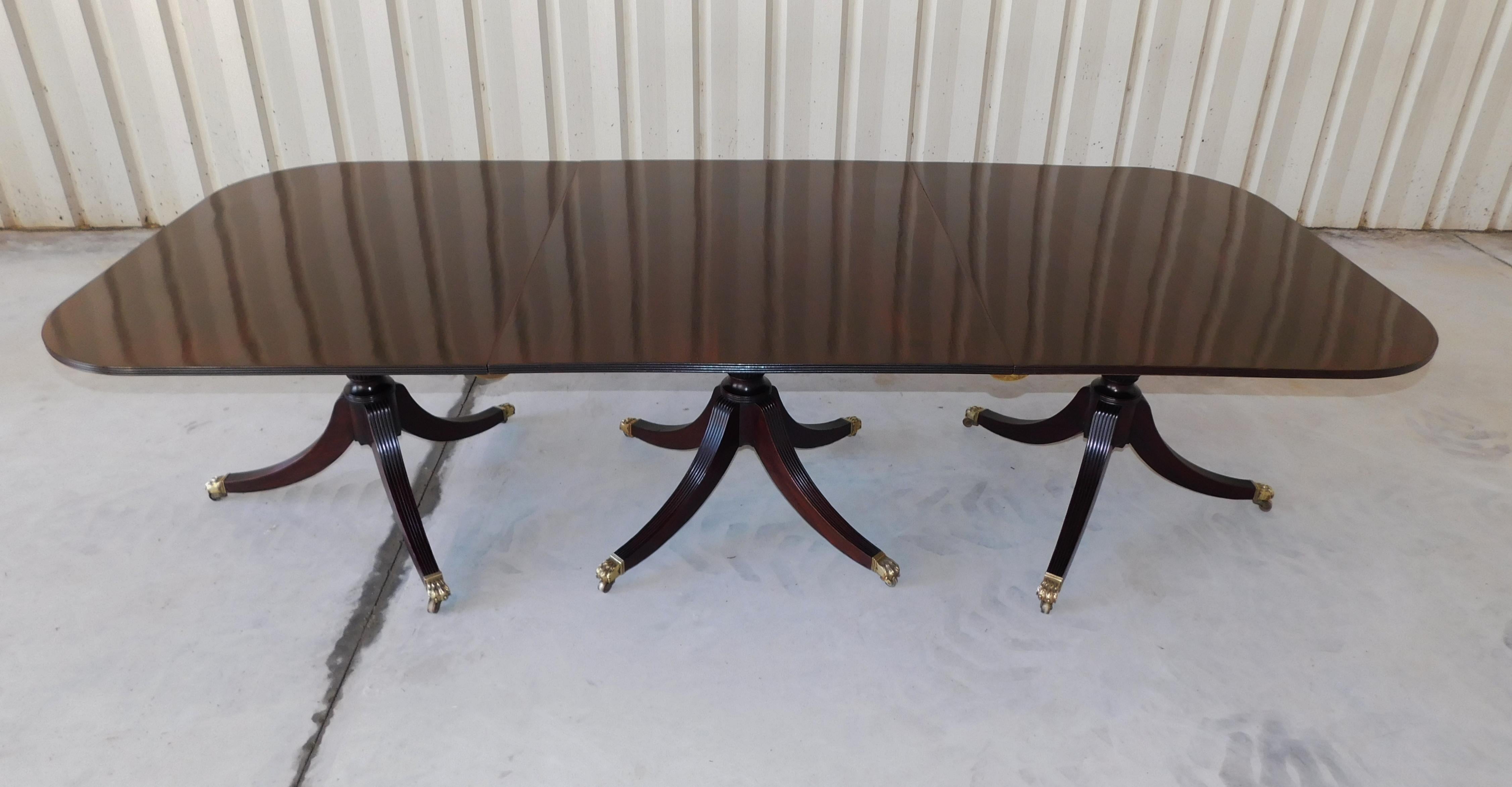 English Mahogany Triple Pedestal Dining Room Table with Orig. Paw Casters C 1840 For Sale 5