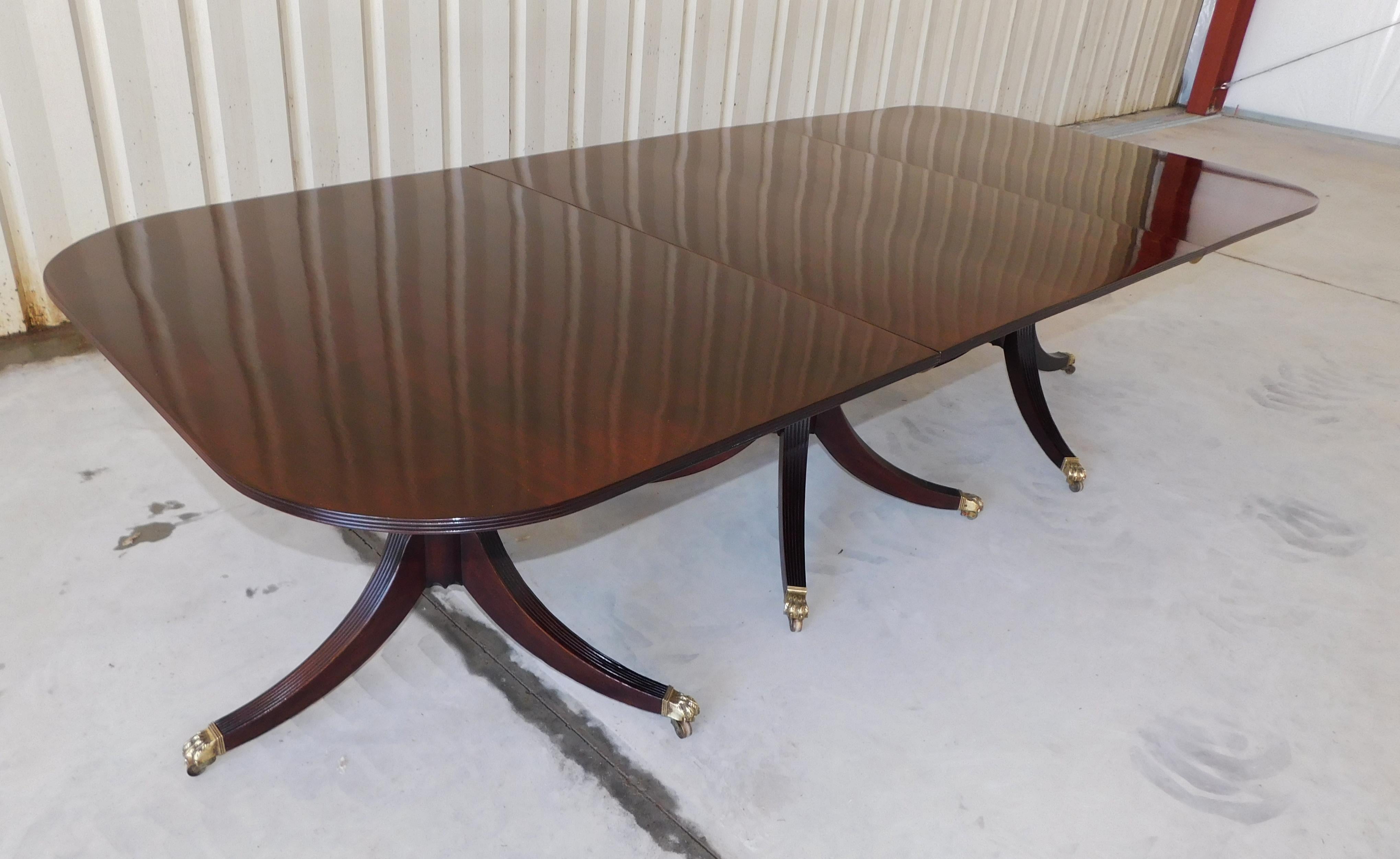 English Mahogany Triple Pedestal Dining Room Table with Orig. Paw Casters C 1840 For Sale 7