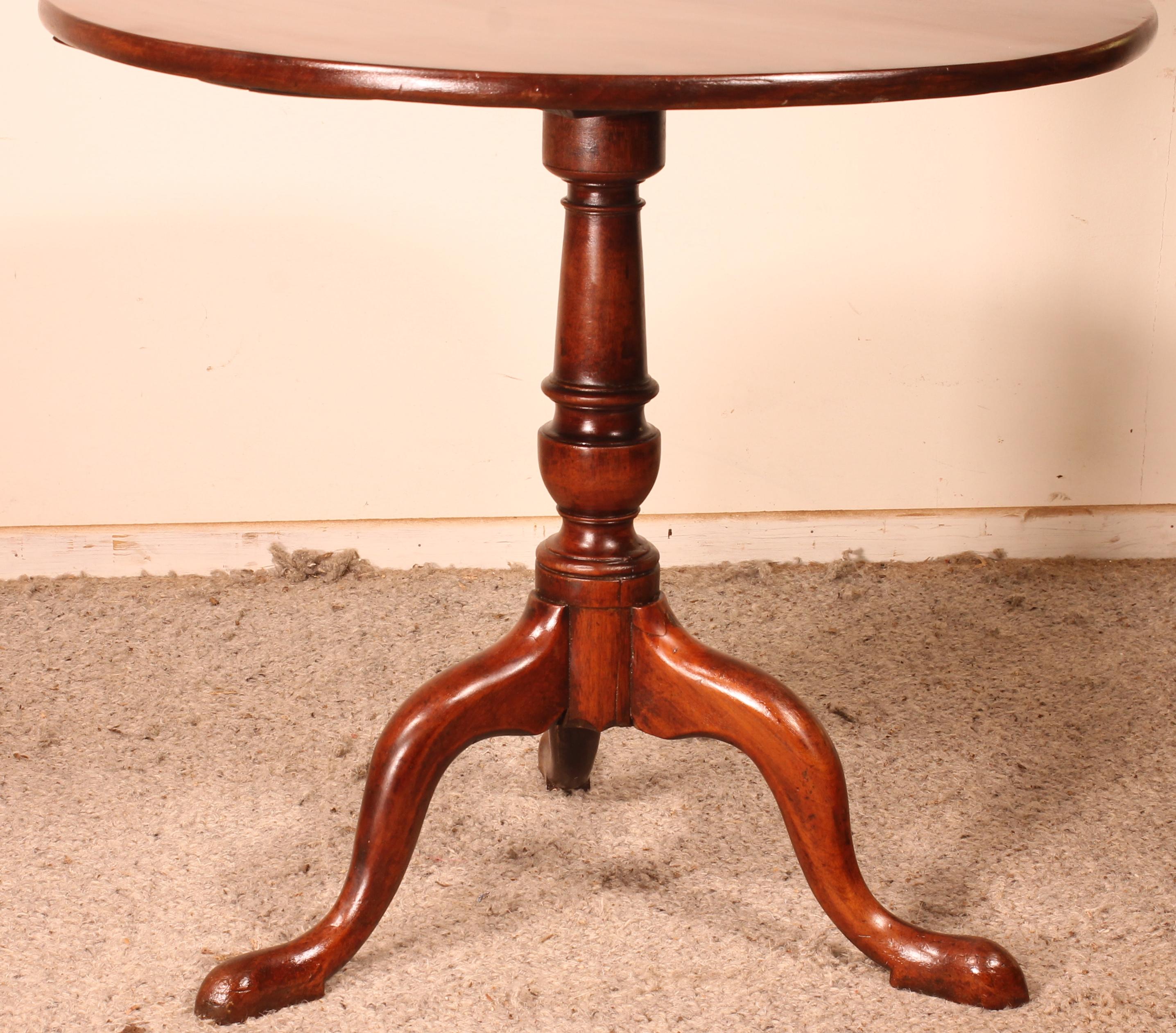 English Mahogany Tripod Table Early 19th Century In Good Condition In Brussels, Brussels