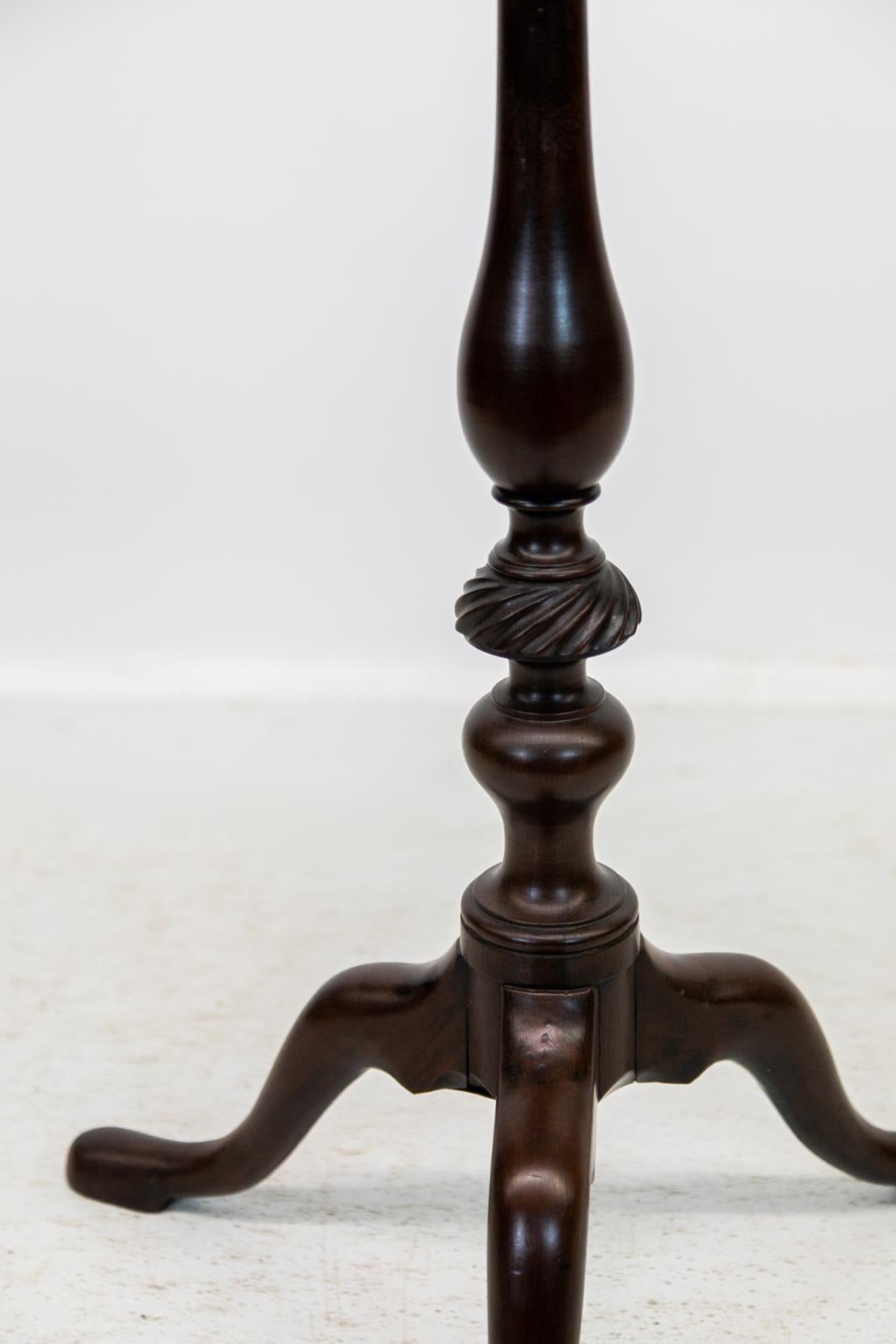 English Mahogany Tripod Table For Sale 1