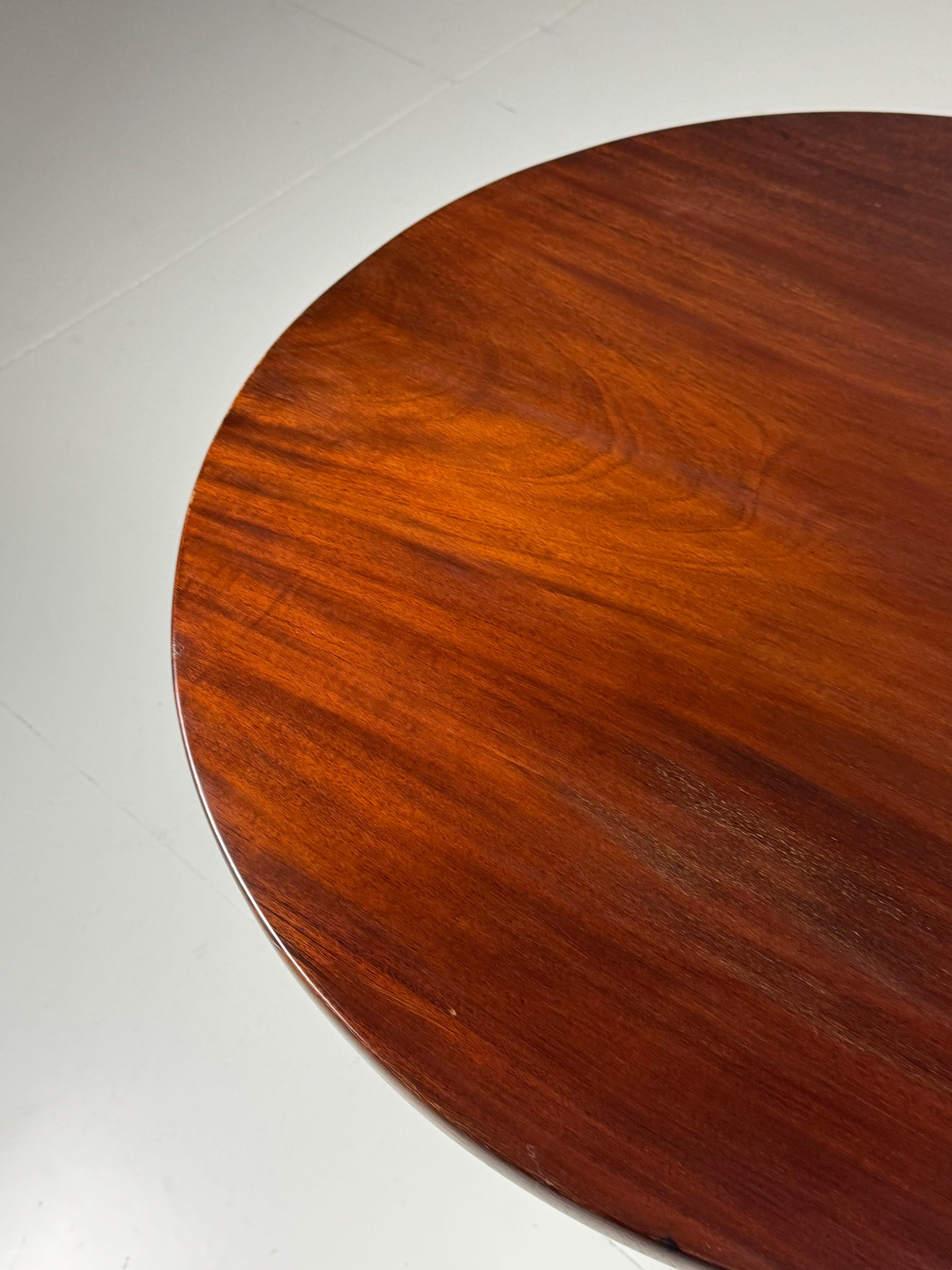 Mesa inglesa de caoba con trípode basculante en venta 3