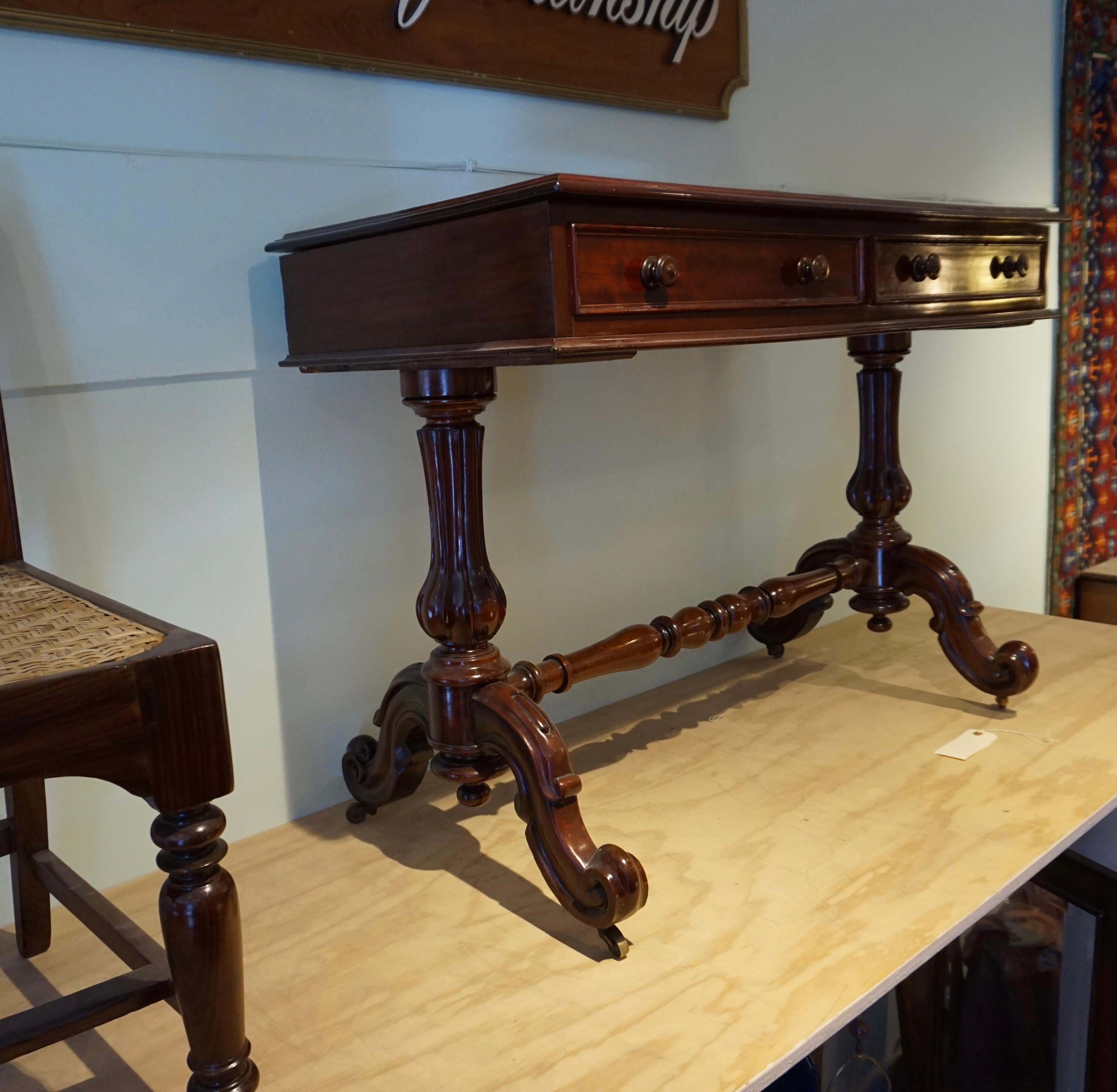 Mid-19th Century English Mahogany William IV Carved Mahogany Library Console Table For Sale