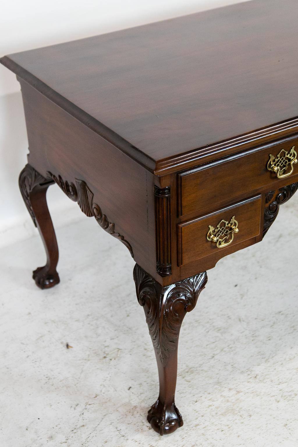 Early 20th Century English Mahogany Writing Desk For Sale