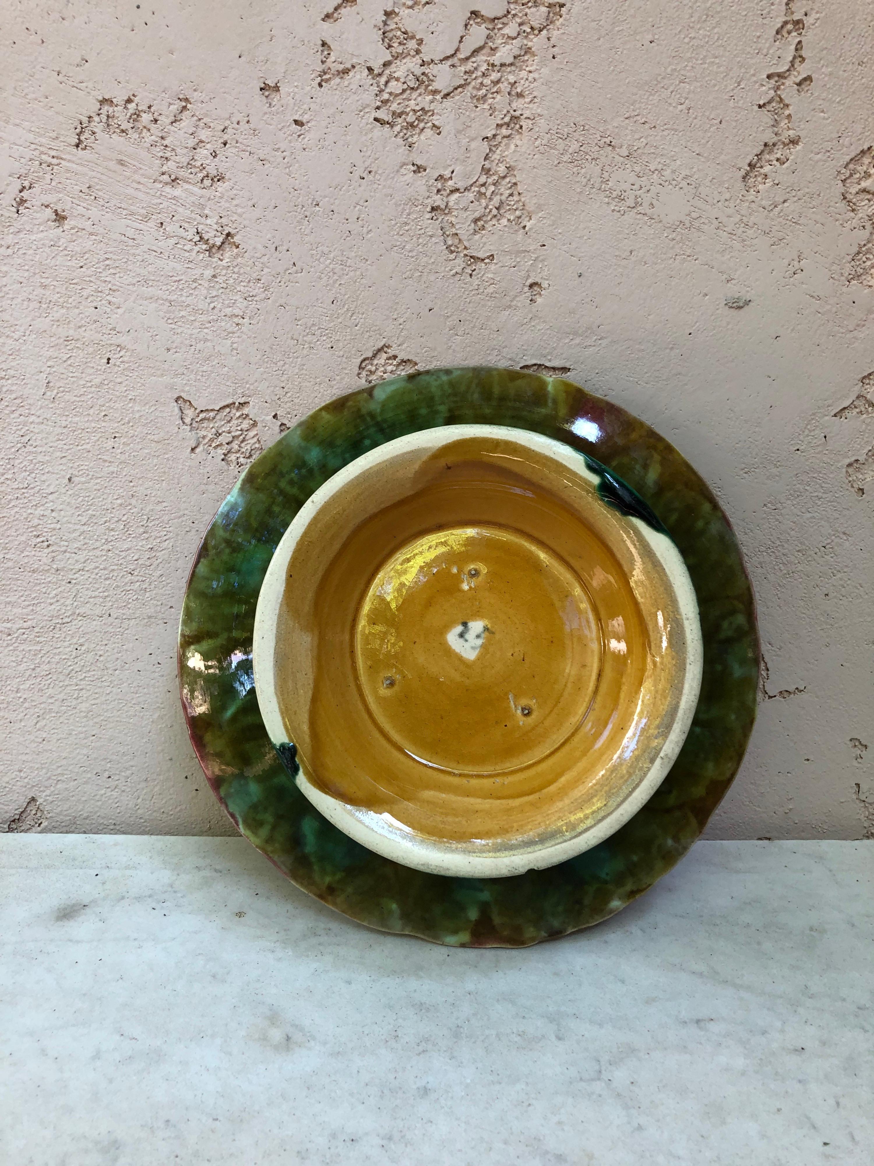 Ceramic English Majolica Begonia Leaves Cake Stand, circa 1890