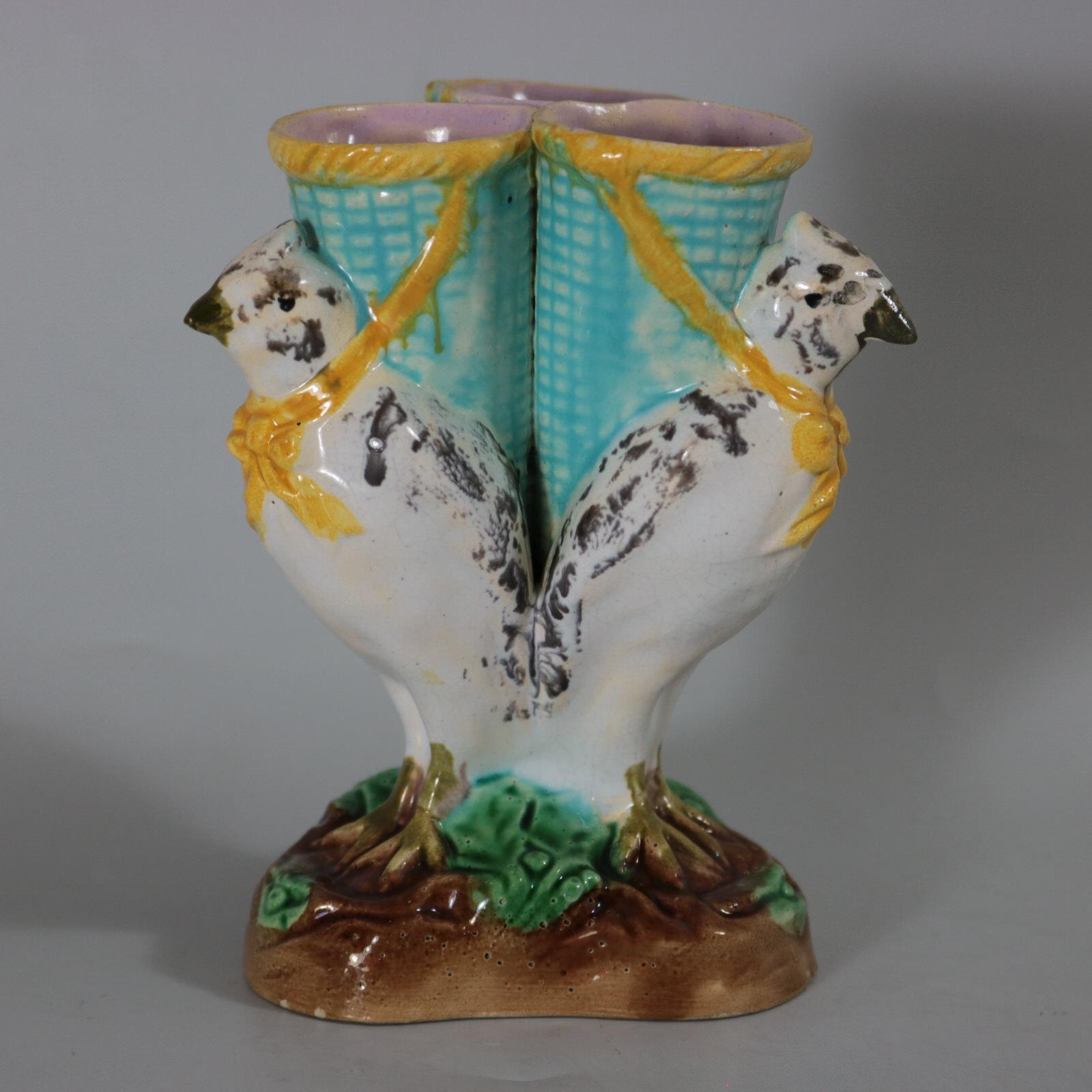 English Majolica Bird Triple Throated Vase In Good Condition For Sale In Chelmsford, Essex