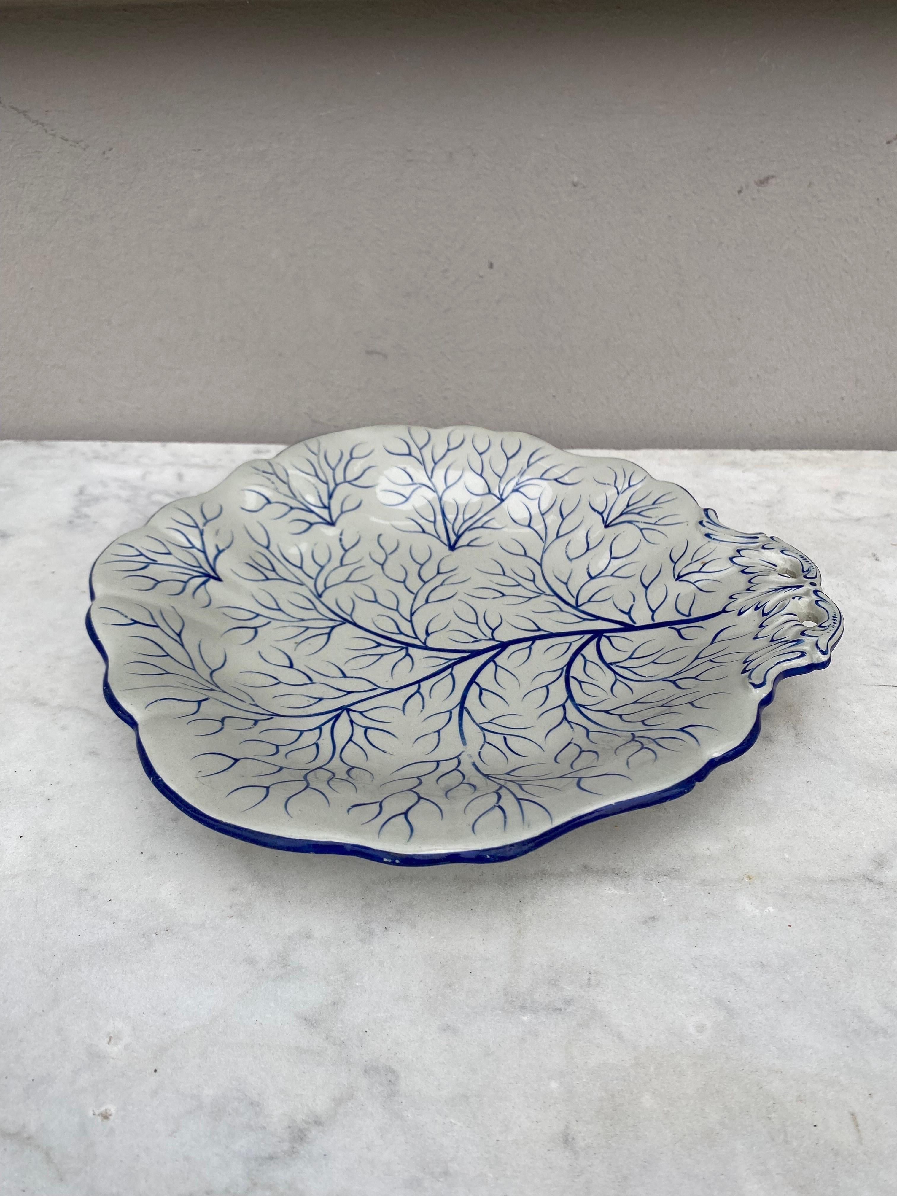 English Majolica Blue and White Platter, circa 1890 In Good Condition For Sale In Austin, TX