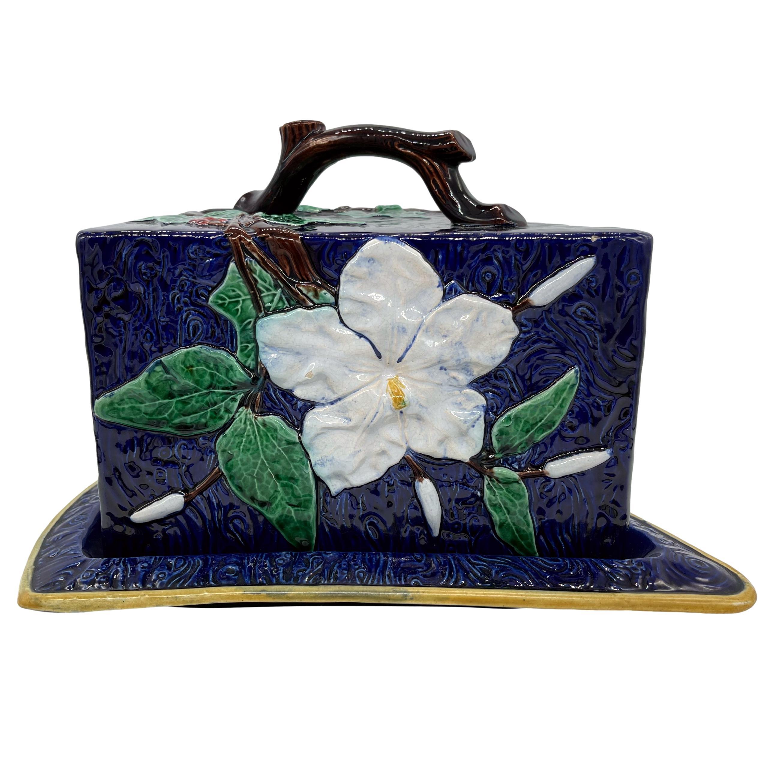 English Majolica Cheese Wedge Dome & Stand, Flowers, Ivy on Cobalt, ca. 1875 1
