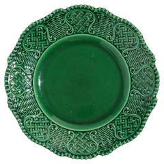 Assiette à dessert en majolique anglaise, c. 1840