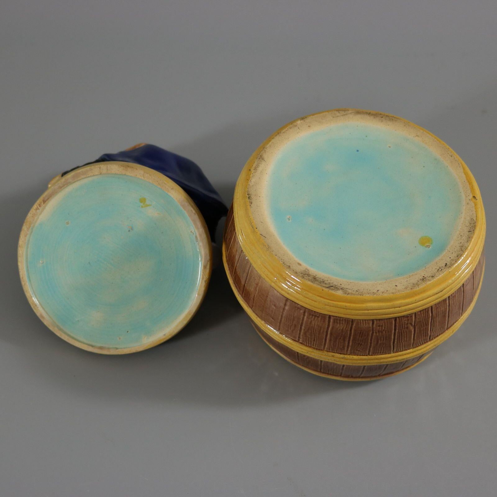 Vaso e coperchio in maiolica inglese nano su barile in vendita 3