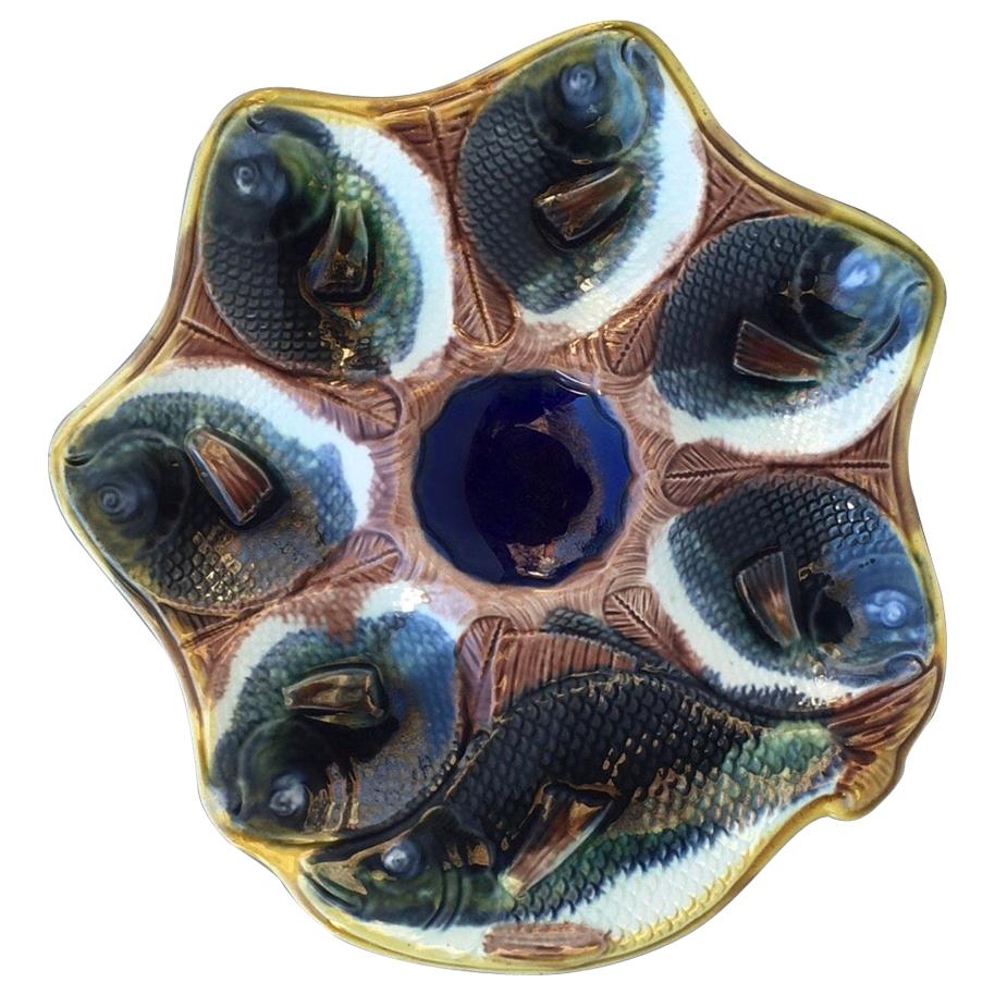 English Majolica Fish Heads Oyster Plate, circa 1890