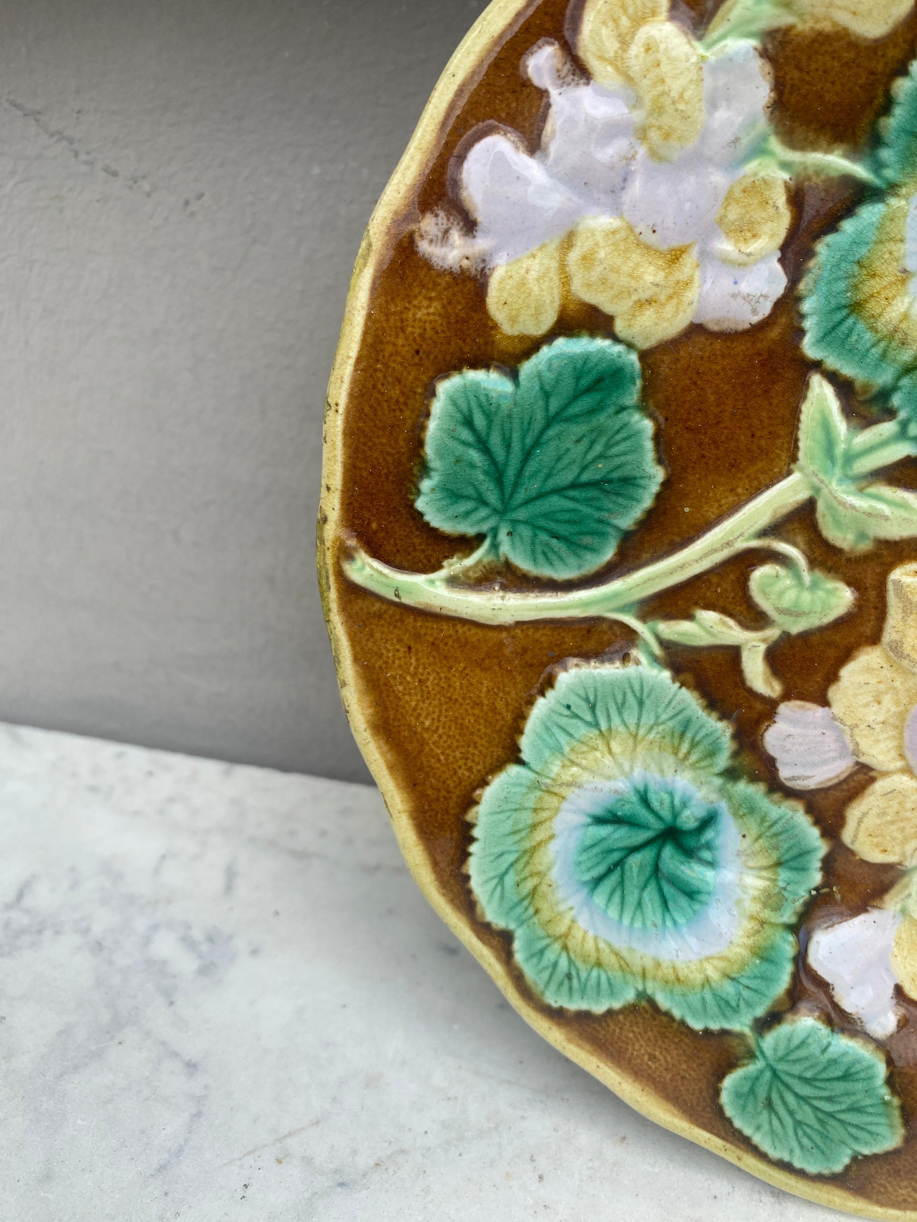 Victorian English Majolica Geranium Plate, circa 1880