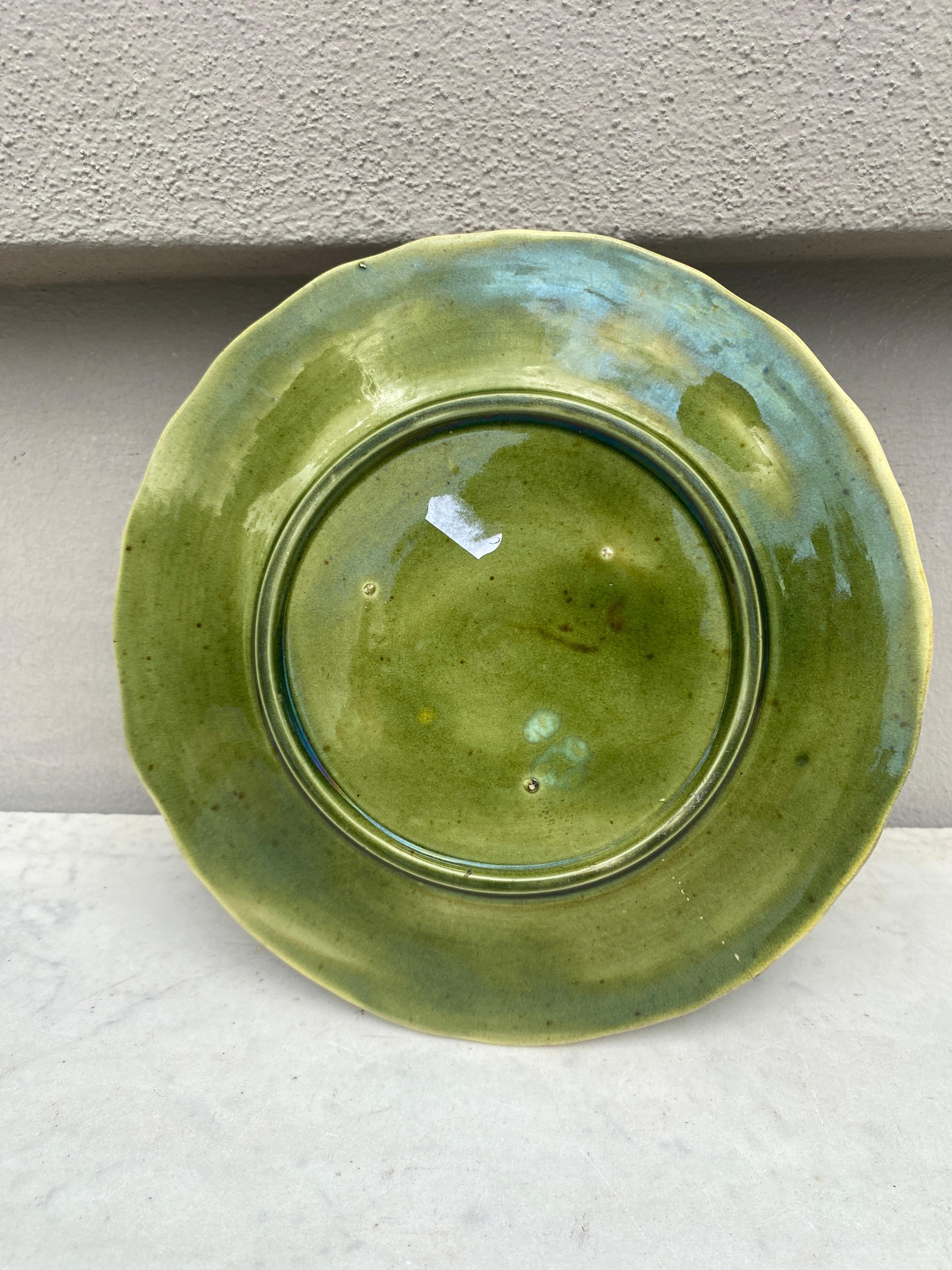 Late 19th Century English Majolica Geranium Plate, circa 1880