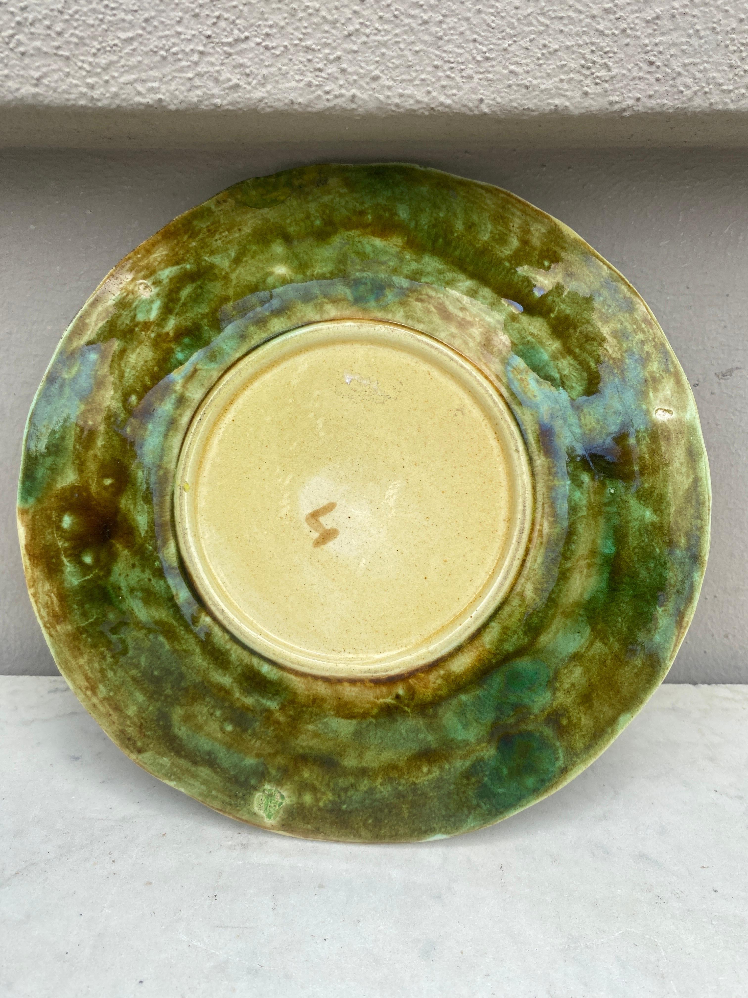 Late 19th Century English Majolica Geranium Plate, circa 1880
