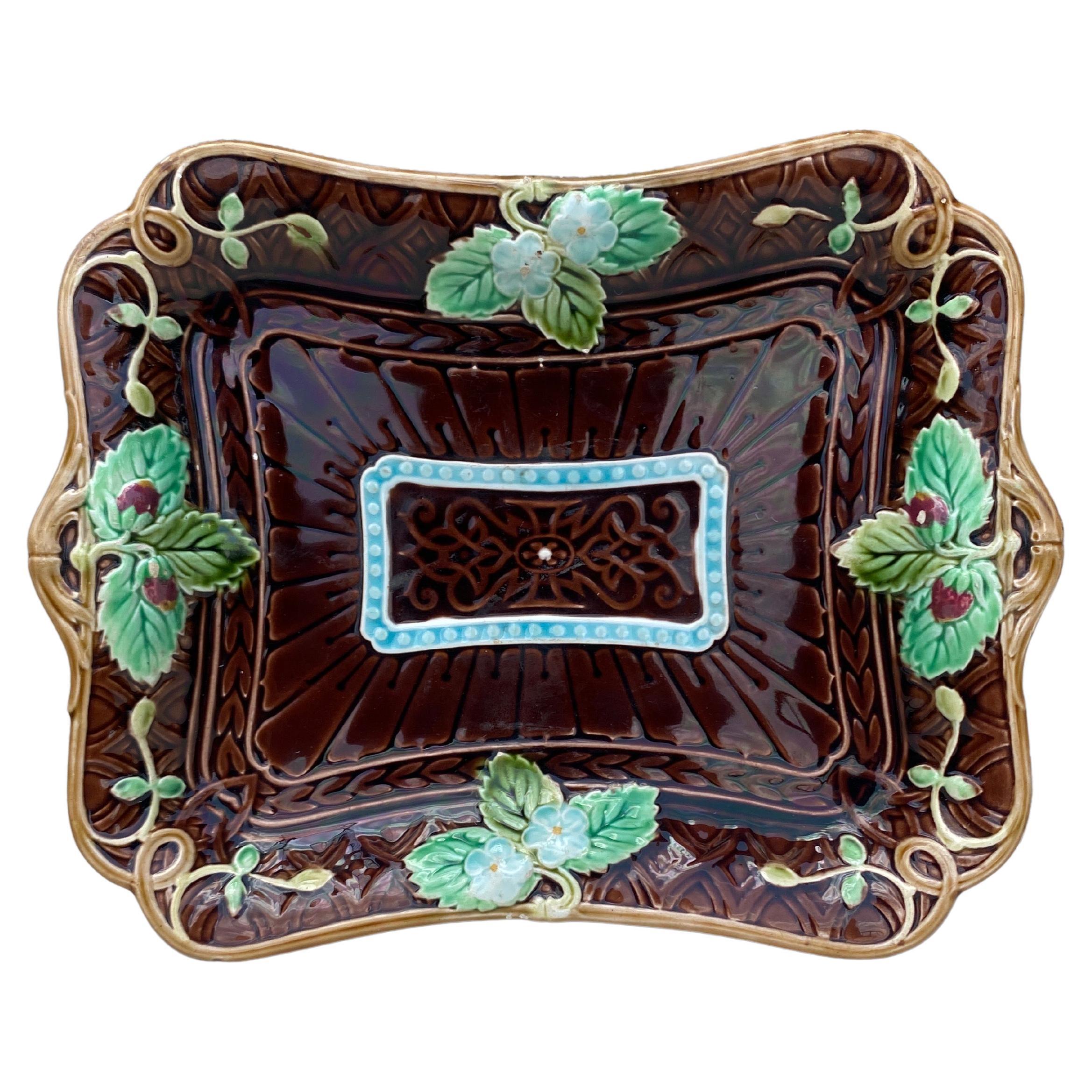 English Majolica Geranium Plate, circa 1880 1