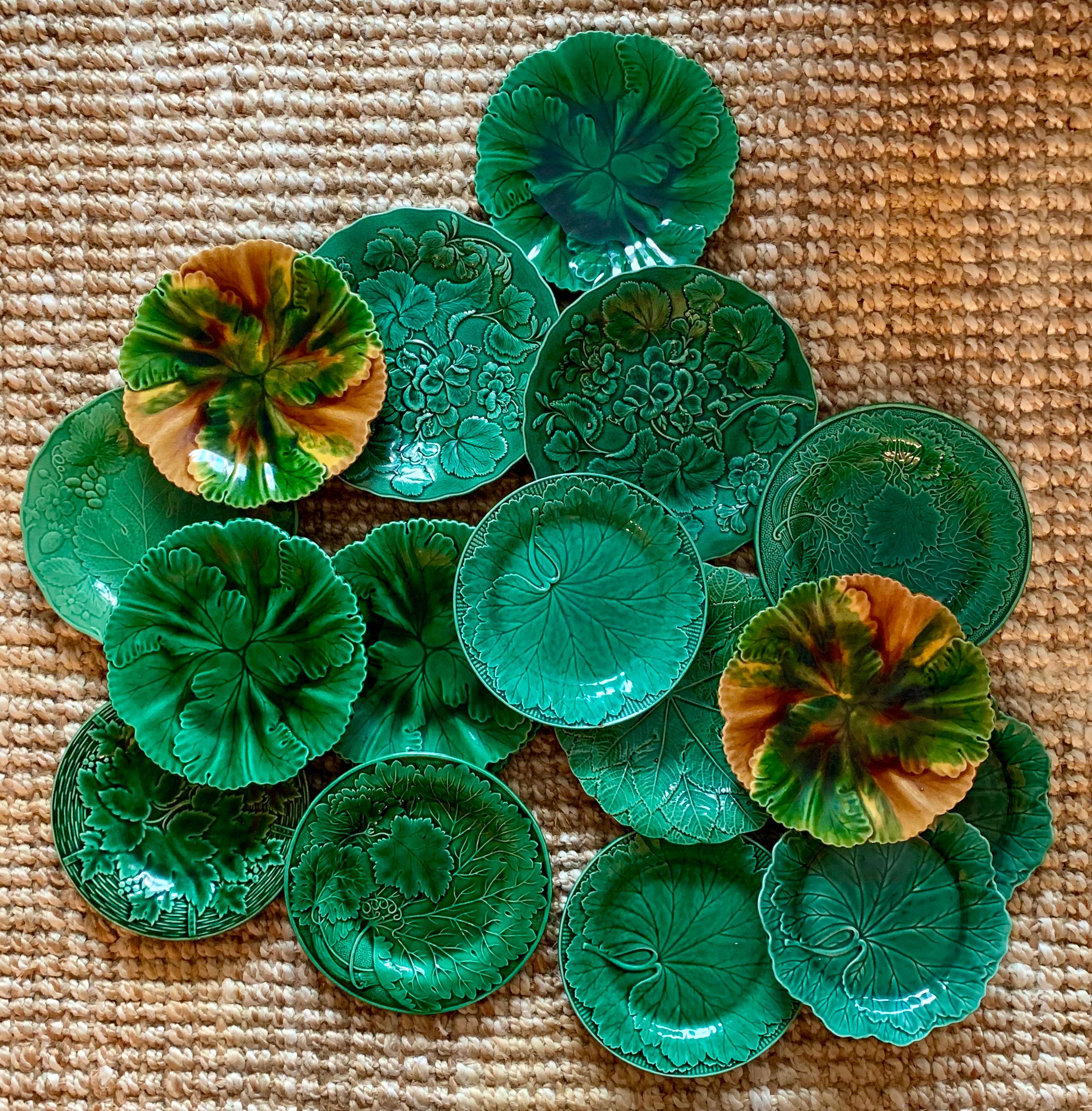 English Majolica Green Glazed Floral Geranium and Leaf Plate, circa 1880 1