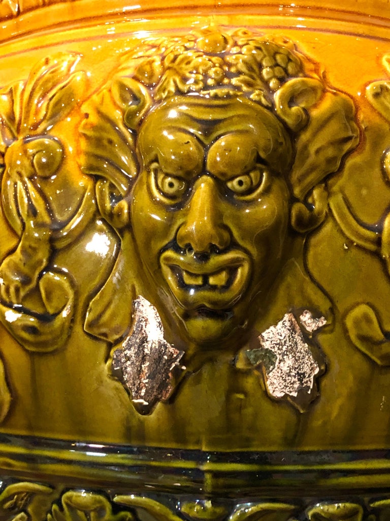 Impressive English Majolica Jardinière on Pedestal For Sale at 1stDibs