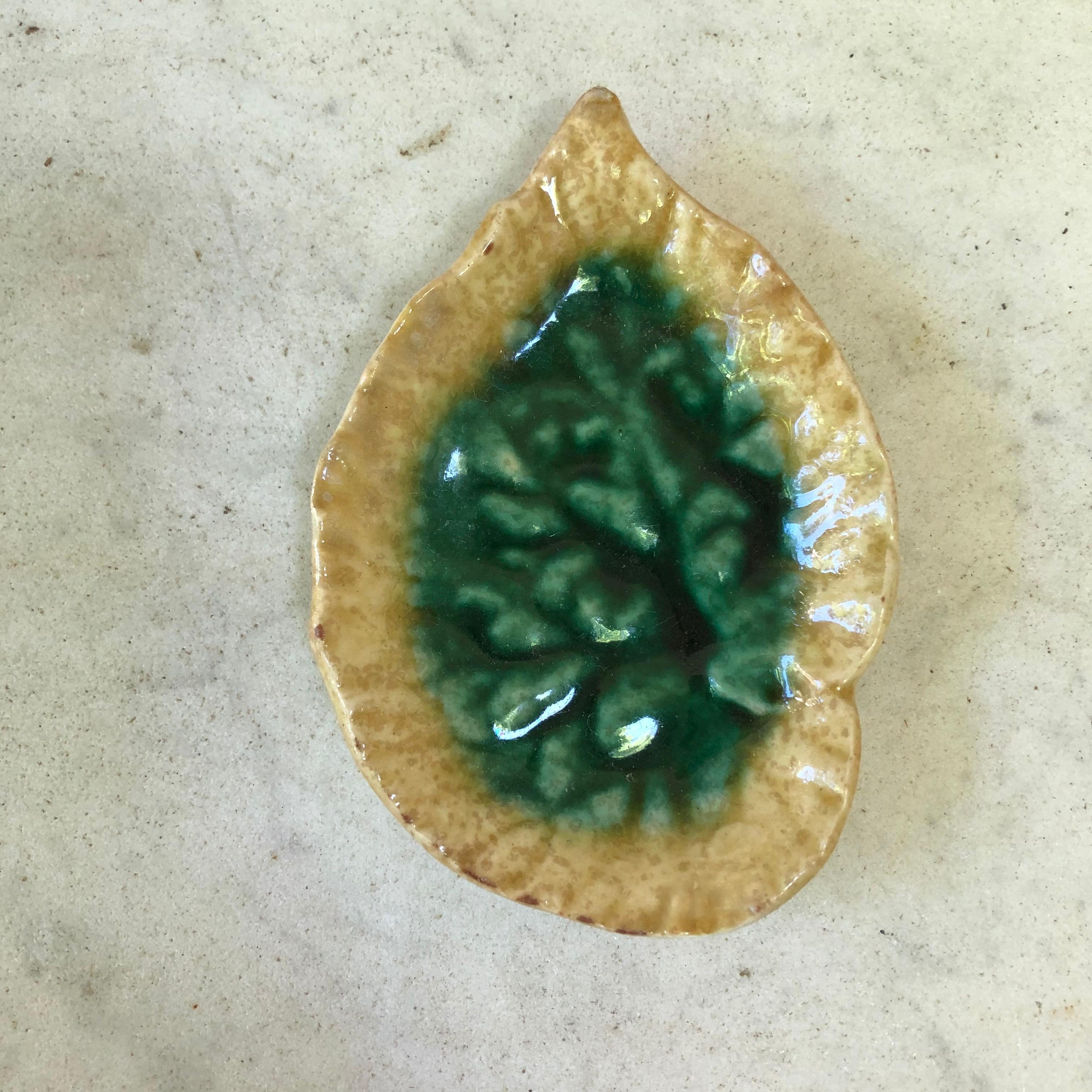 Late 19th Century English Majolica Leaf Butter Pat, circa 1890